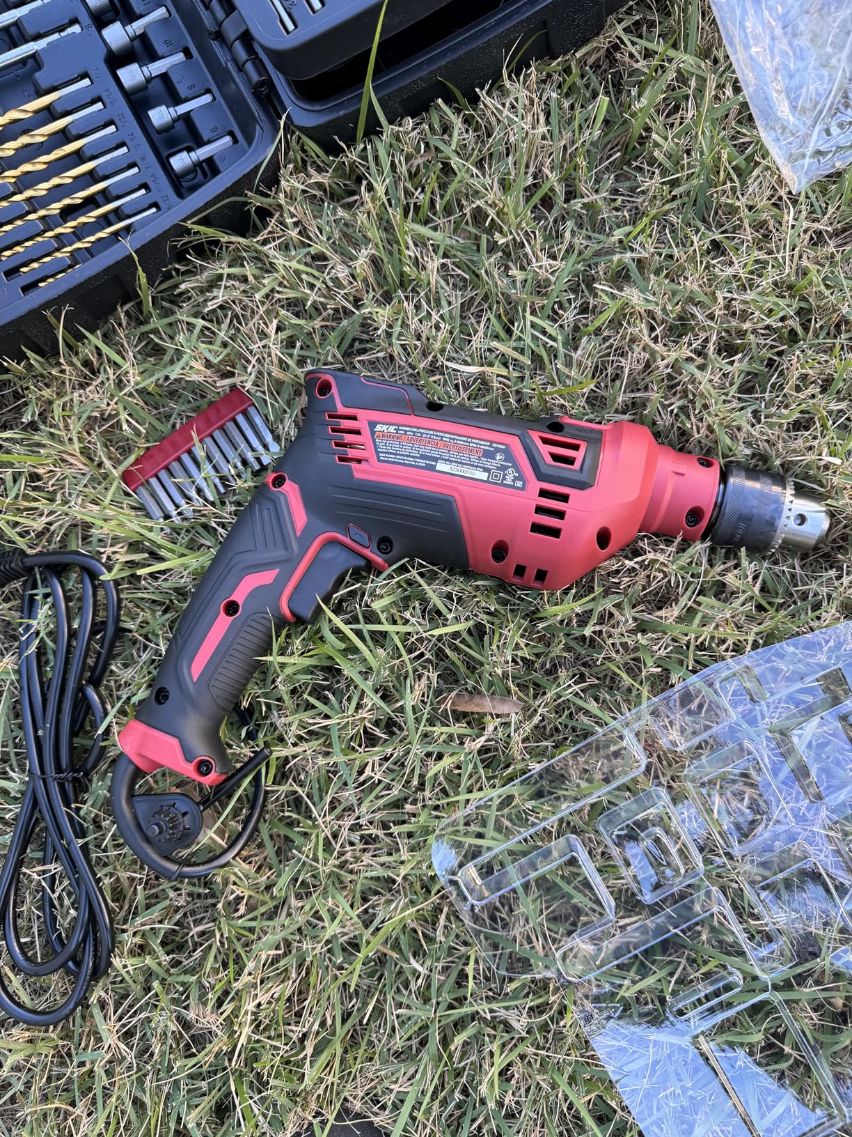 Skil 7.5 Amp 1/2-in Corded Hammer Drill with 100pcs Drill Bit Set With Variable Speed- HD182002 customer photo 2