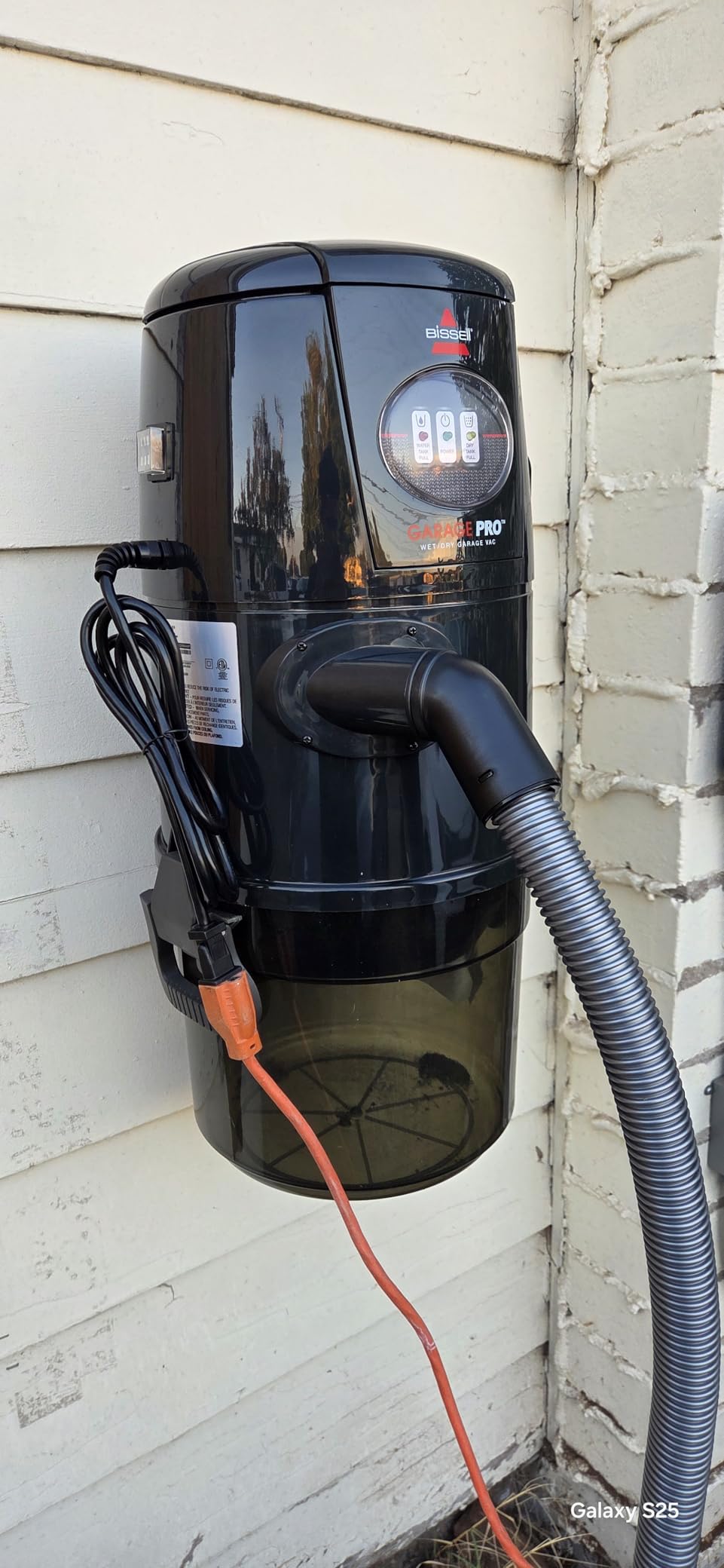 BISSELL Garage Pro Wall-Mounted Wet Dry Car Vacuum/Blower With Auto Tool Kit, 18P03 , Gray customer photo 1