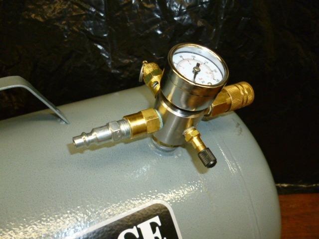 IHCT-05 5-Gallon 150 PSI Max Portable Air Tank with 4 ft 1/4 in Air Hose, Easy Read Tank Gauge customer photo 1