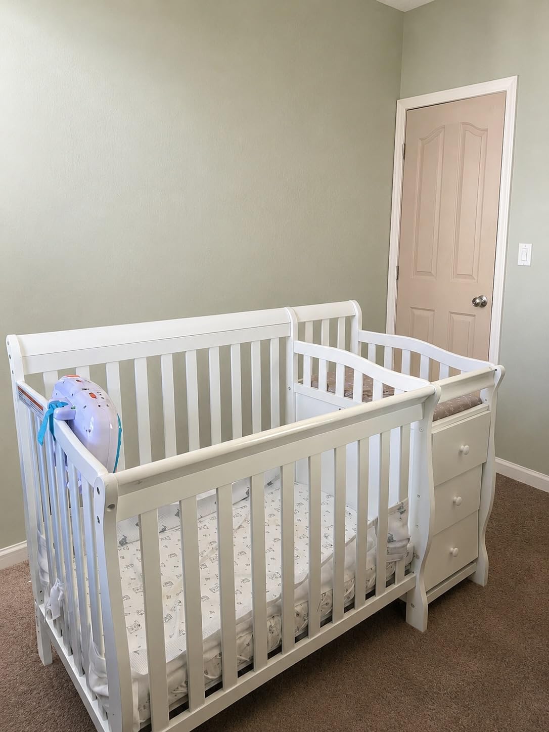 Dream On Me Jayden 4-in-1 Convertible Mini Baby Crib with 3 Drawer Changer | Detachable Changer, 3 Drawers, 3-Position Support, Twin Bed, BSA, 50Lb customer photo 2