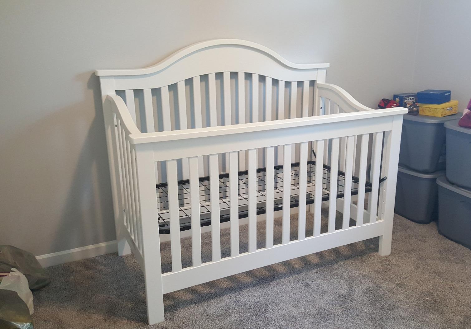 DaVinci Jayden 4-in-1 Convertible Crib in White, Greenguard Gold Certified | Converts to Toddler Bed, Daybed & Full-Size Bed - 4 Adjustable Mattress Heights - Conversion Kits Sold Separately customer photo 1