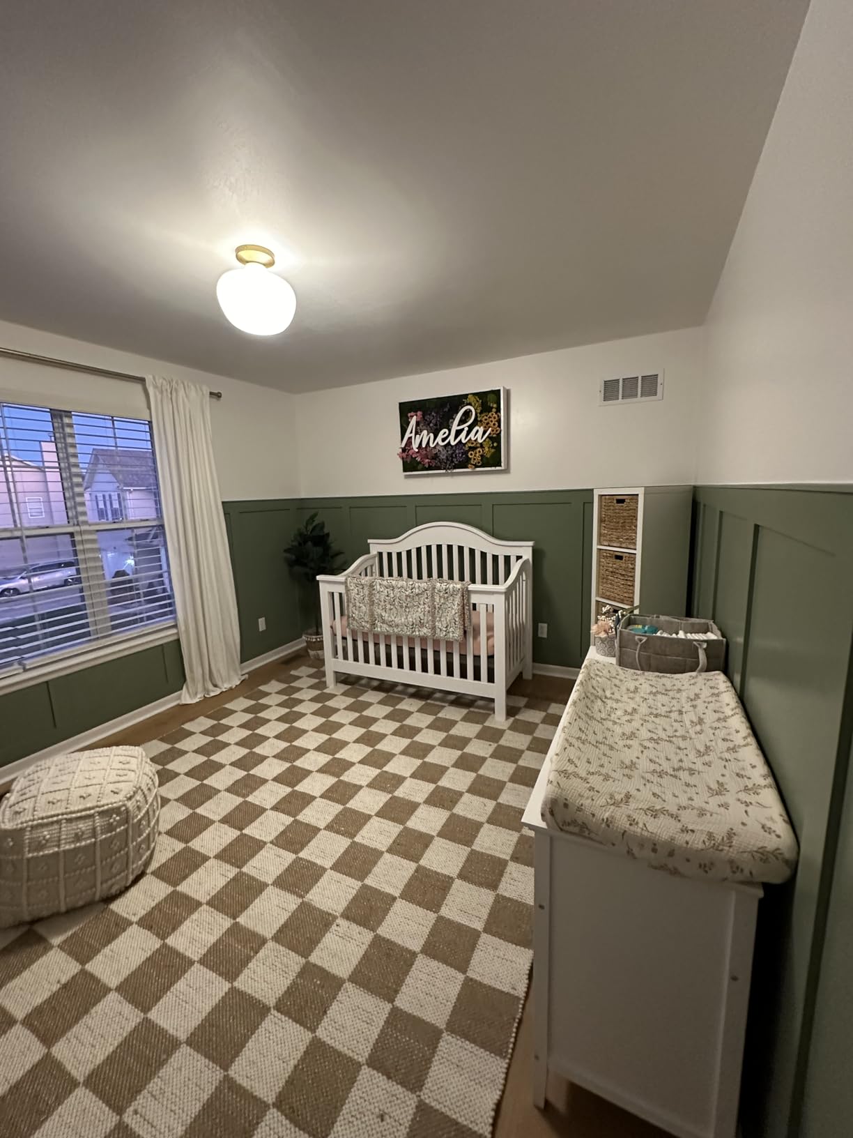 DaVinci Jayden 4-in-1 Convertible Crib in White, Greenguard Gold Certified | Converts to Toddler Bed, Daybed & Full-Size Bed - 4 Adjustable Mattress Heights - Conversion Kits Sold Separately customer photo 2