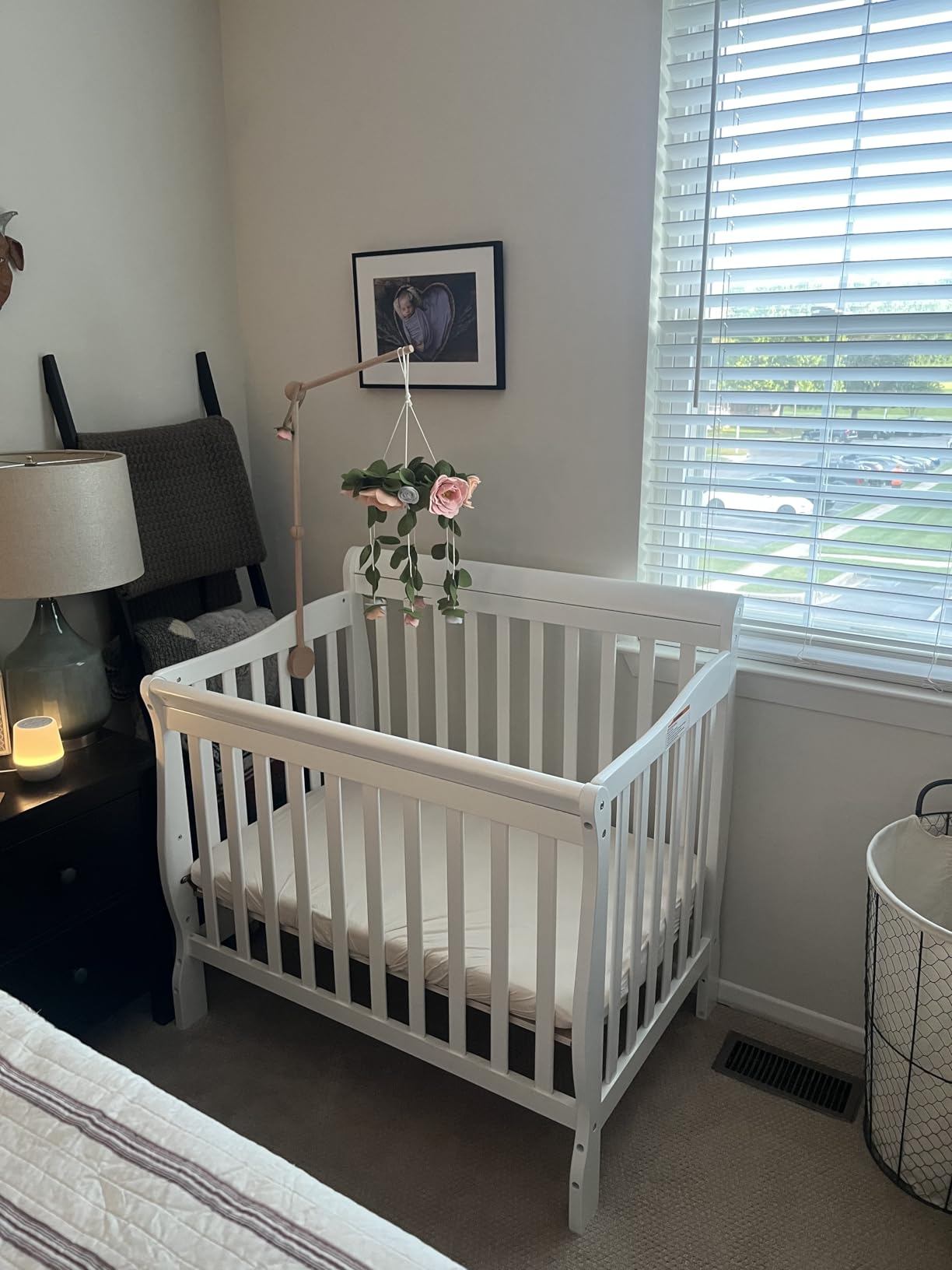 Dream On Me 4-in-1 Mini Baby Crib for Small Spaces, Aden, Natural | GREENGUARD Gold, ASTM/CPSC Compliant, BSA Verified, Converts to Daybed & Twin Bed, 3 Adjustable Heights, New Zealand Pine customer photo 2