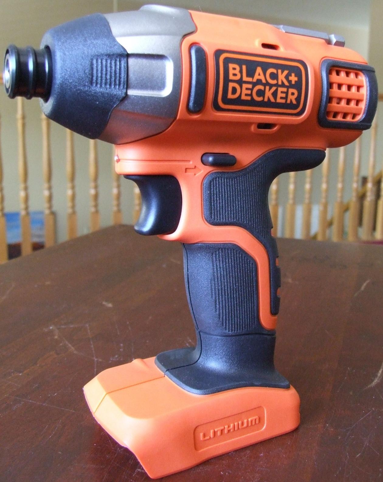 BLACK+DECKER 20V MAX* POWERCONNECT 1/4 in. Cordless Impact Driver Kit (BDCI20C) customer photo 1