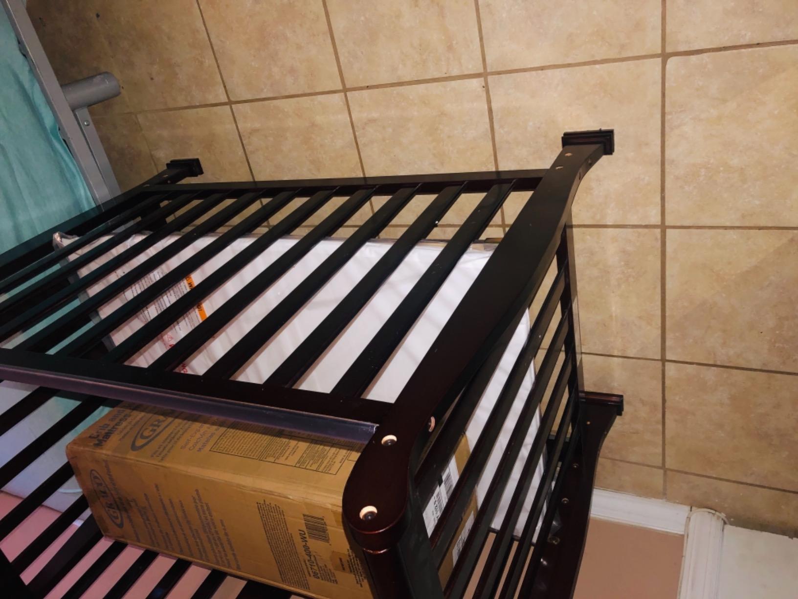 Dream On Me Addison 4-in-1 Convertible Mini Baby Crib in Espresso, GreenGuard Gold & JPMA, Non-Toxic, Pinewood, Converts to Mini Daybed & Twin Bed, 1