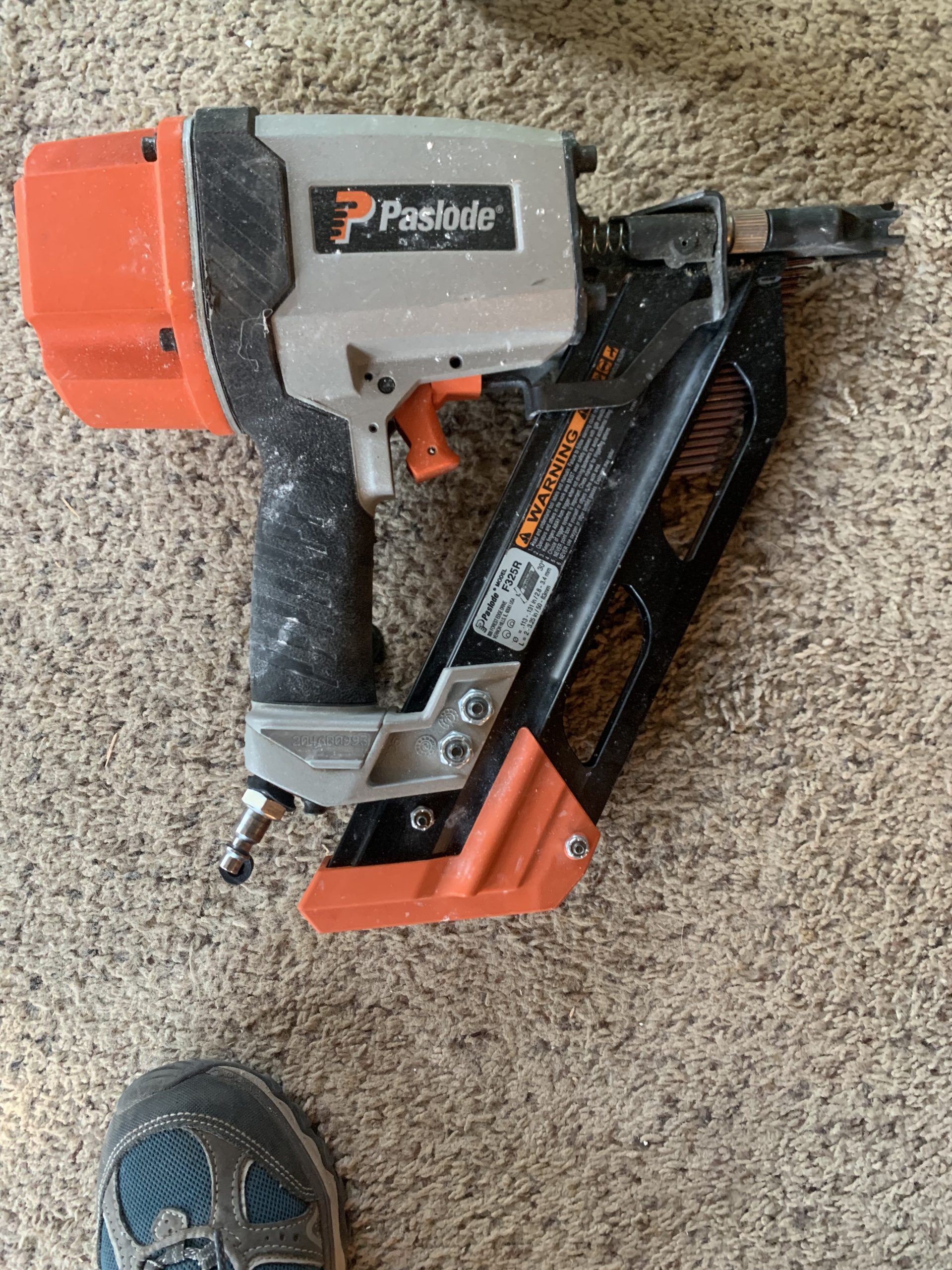 Paslode Pneumatic Framing Nailer F325R, 513000, Air Compressor Powered customer photo 2