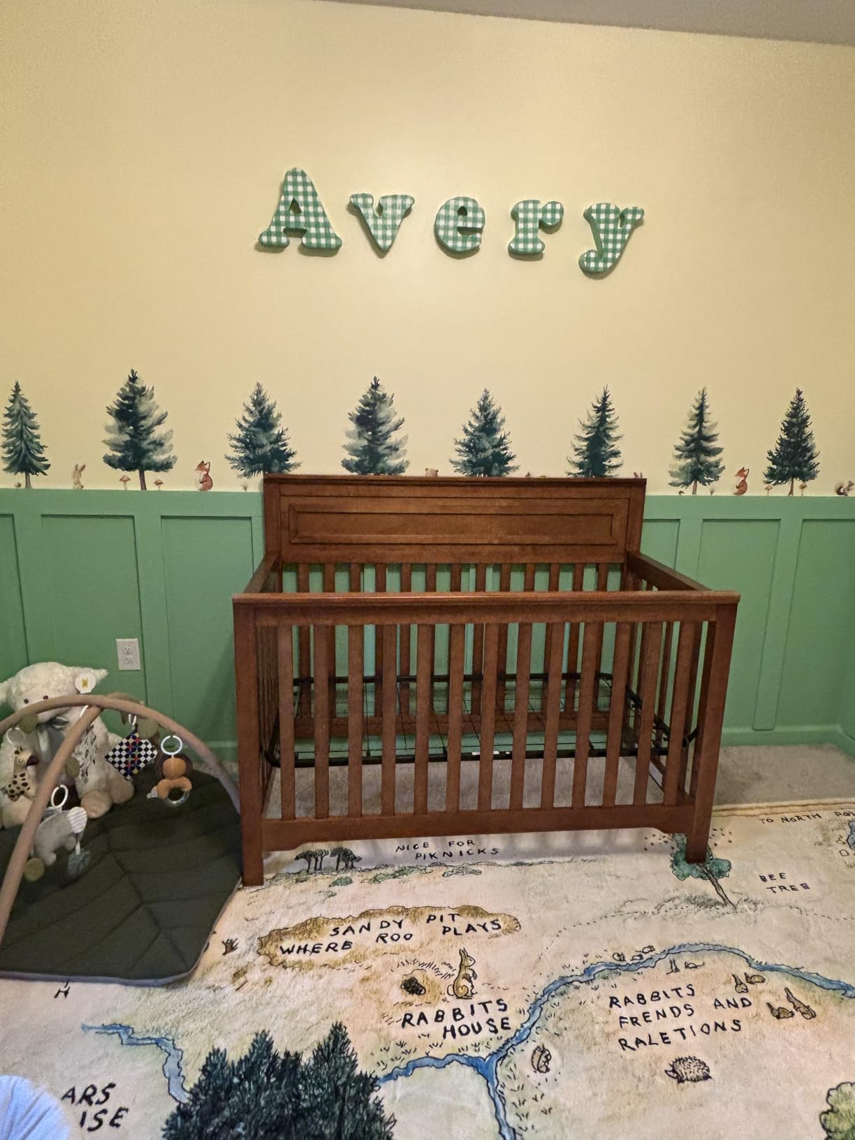 DaVinci Autumn 4-in-1 Convertible Baby Crib, Chestnut | GREENGUARD Certified, Converts to Toddler Bed, Daybed, Full-Size Bed - 4 Adjustable Heights - Conversion Kits Sold Separately customer photo 1