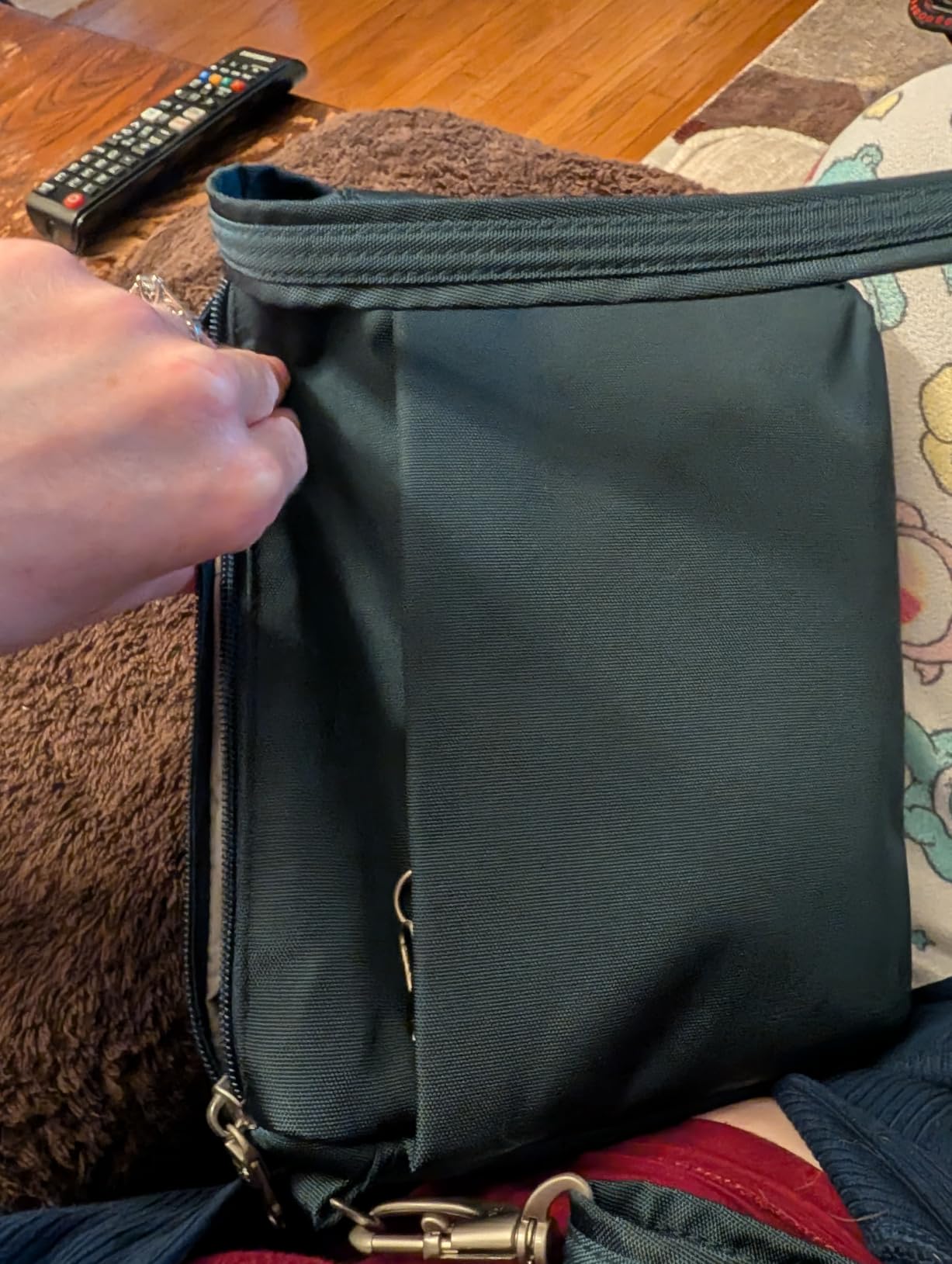 Travelon Anti-Theft Classic Small East/West Crossbody customer photo 1