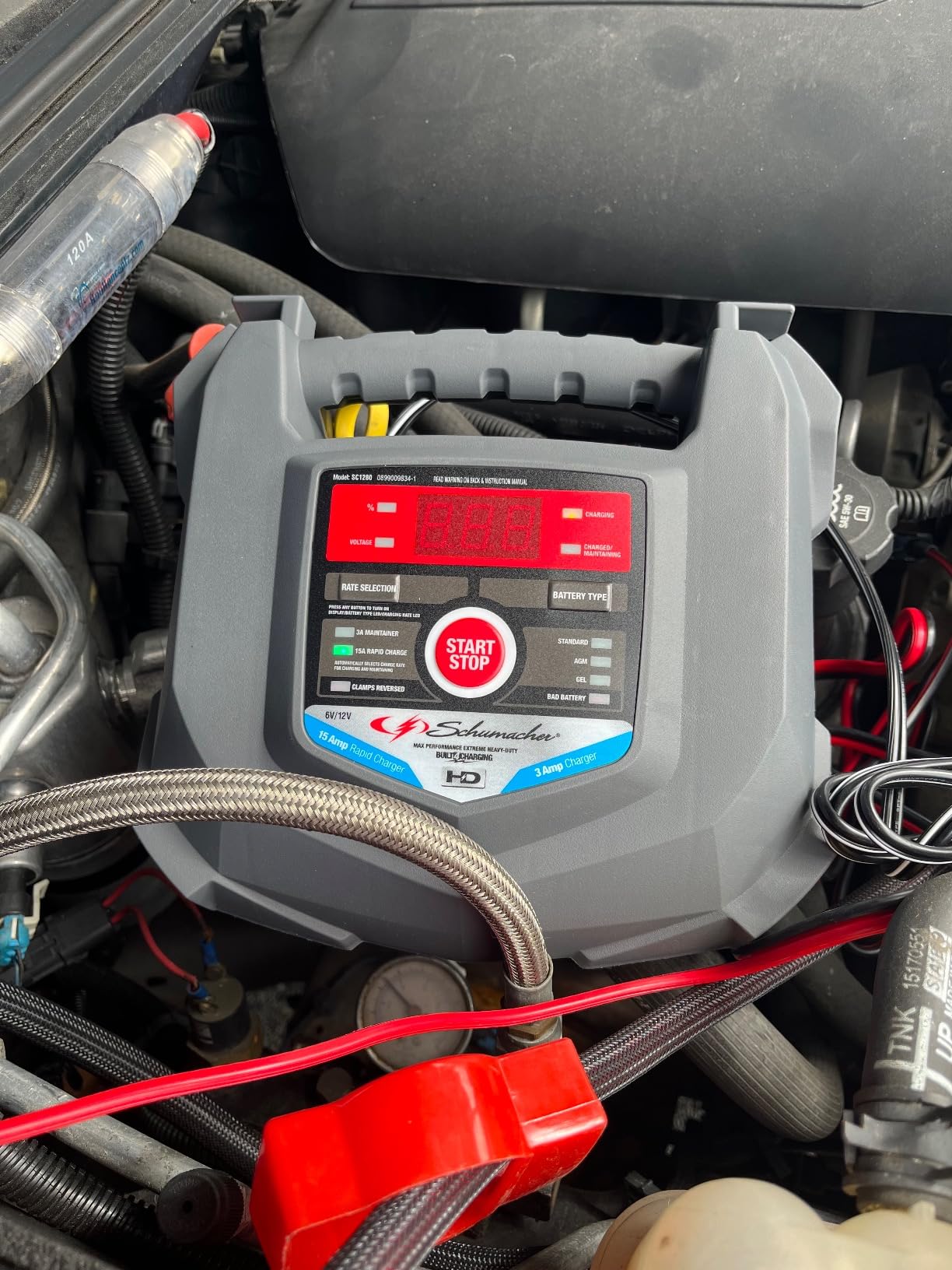 Schumacher SC1280 1.5A 12V/6V Fully Automatic Battery Charger and Maintainer - Trickle Charger customer photo 1