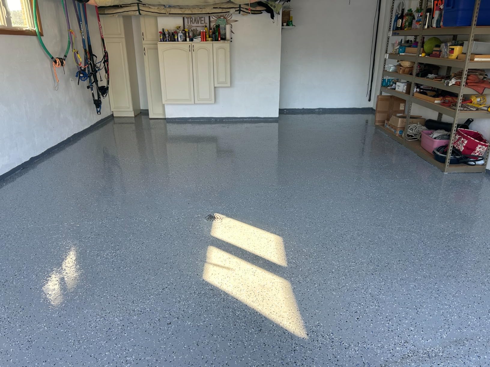Rust-Oleum RockSolid Polycuramine Gloss Dark Gray Garage Floor Coating, 1 Car Kit customer photo 1