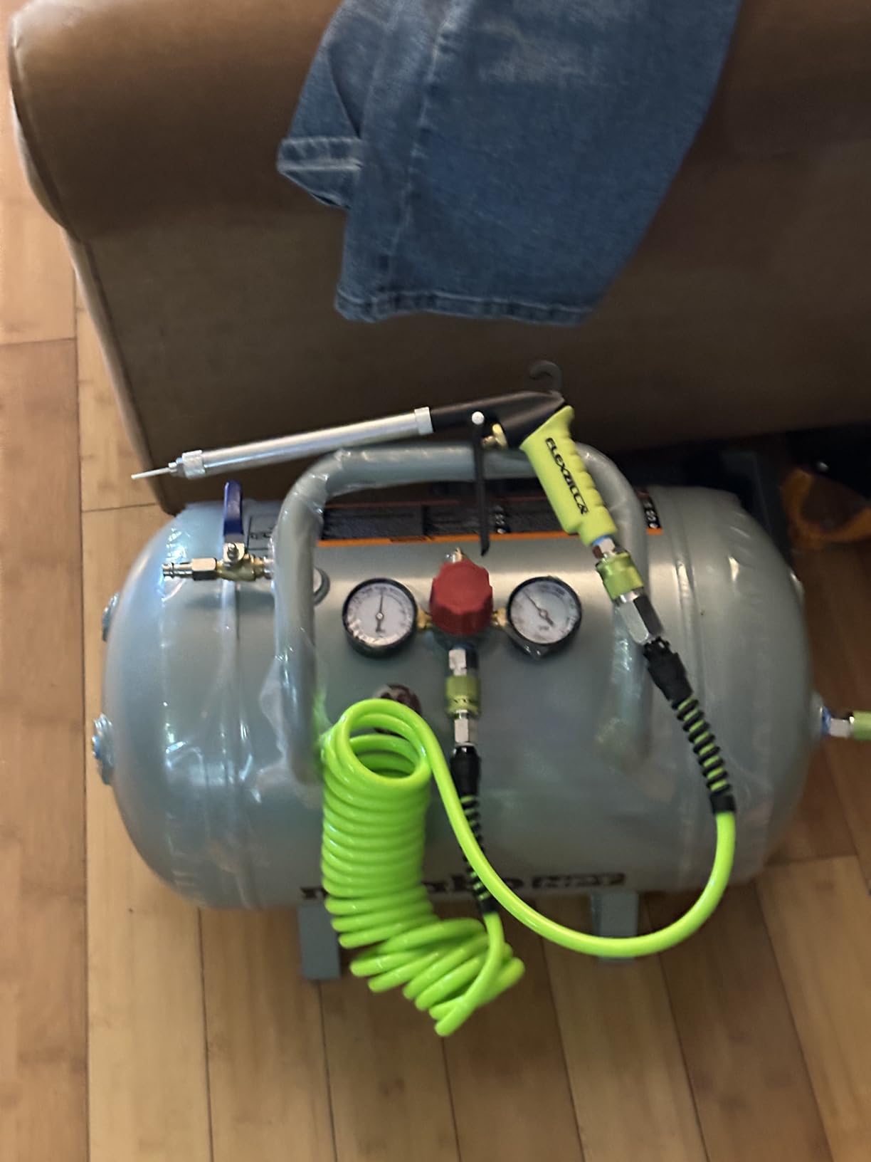 Metabo HPT Reserve Air Tank, High Capacity 10 Gallon Air Tank, ASME Certified, 5 Quick Connect Couplers, Industrial Pressure Gauges, Angled Steel Legs for Stability, UA3810AB customer photo 2