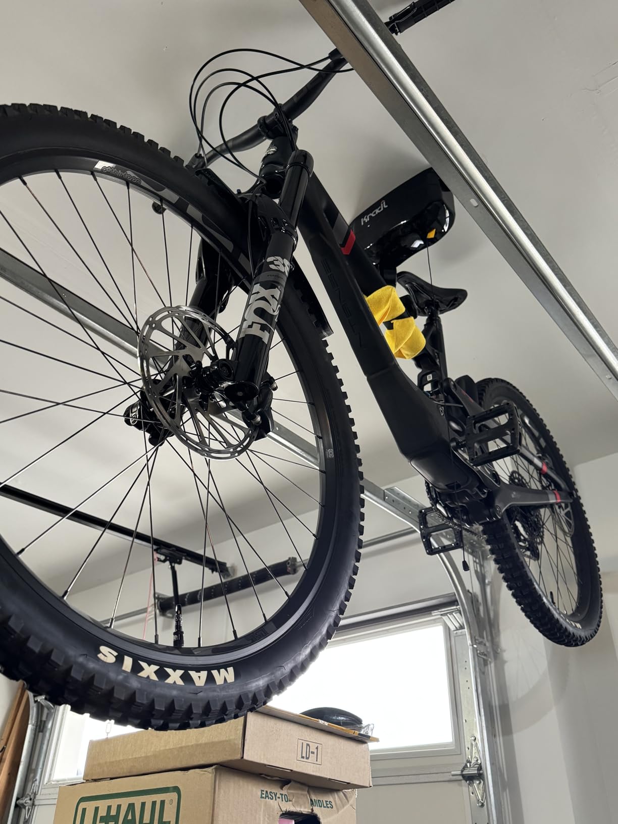 Kradl - Ceiling Mount Bike Lift and Rack. Bicycle Storage Hoist Without Electricity, Clumsy Ropes or Pulleys. customer photo 1