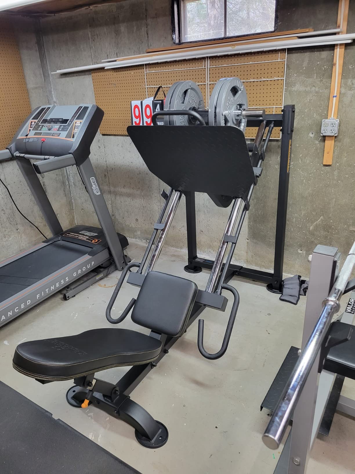 Body-Solid Leg Press Machine 1000 LB Capacity for Full Lower Body Workout customer photo 1
