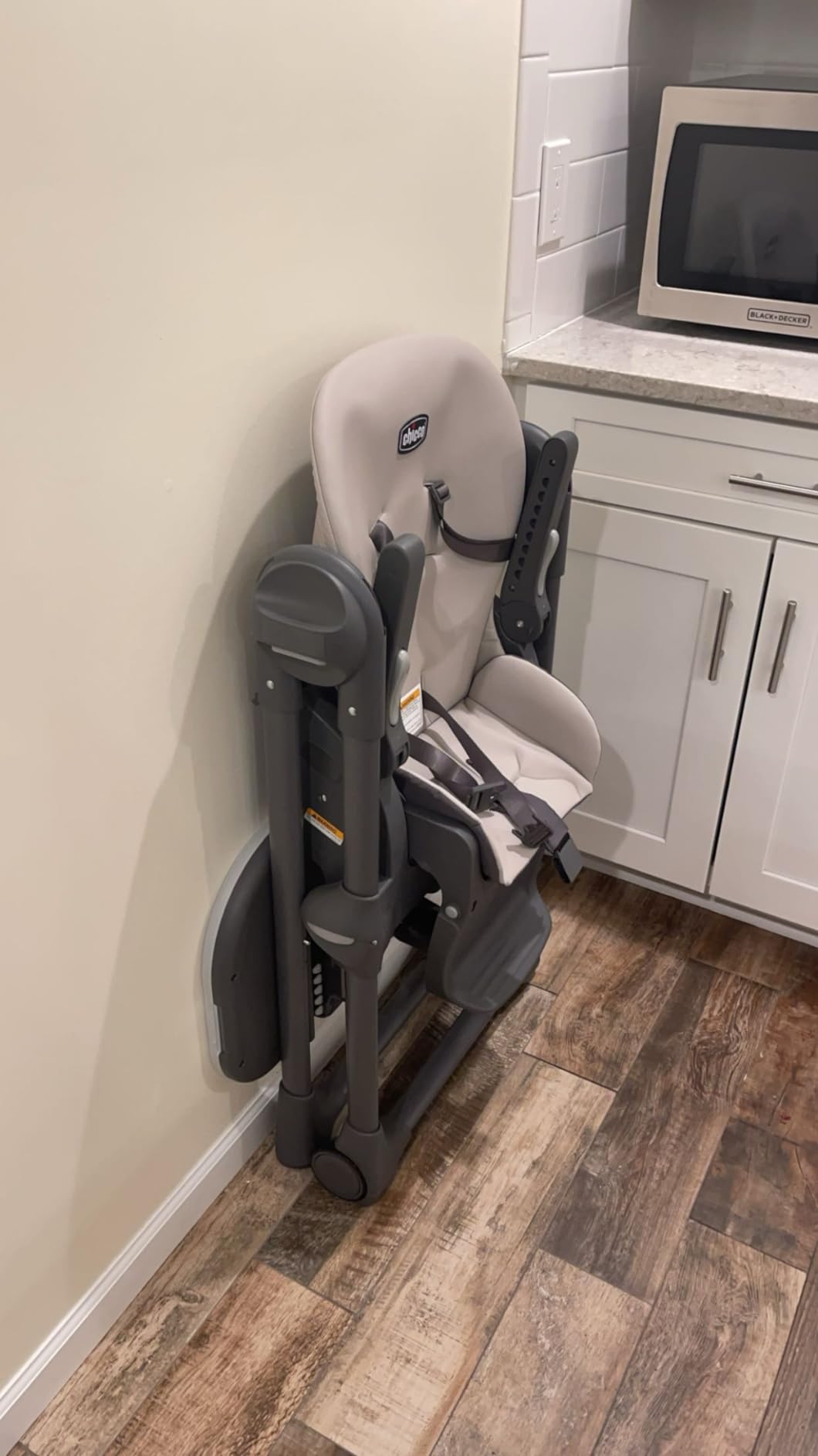 Chicco Polly Space-Saving Foldable High Chair with Easy-Clean Seat Pad, High Chair for Babies and Toddlers with Multi-Position Recline and Height Adjustment, for Children up to 40 lbs., Taupe/Beige customer photo 1