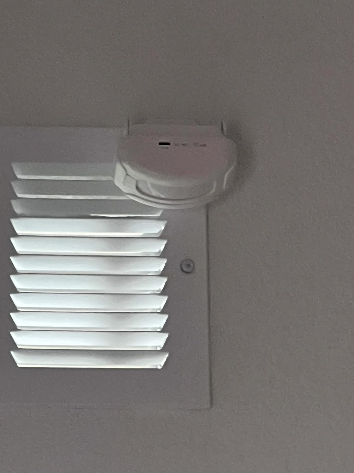 GREENCYCLE Outdoor Motion Sensors with Alarm, Driveway Alarms Wireless Outside Weatherproof, Motion Detection Chime IP64 Waterproof 900ft Long Range customer photo 2