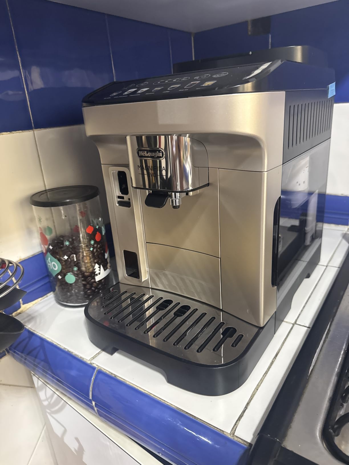 De'Longhi Magnifica Evo Automatic Espresso & Coffee Machine with Auto Milk Frother, Built-in Grinder & Auto-Clean Function - For Latte, Cappuccino, Americano, Iced Coffee, ECAM29084SB, Silver customer photo 2