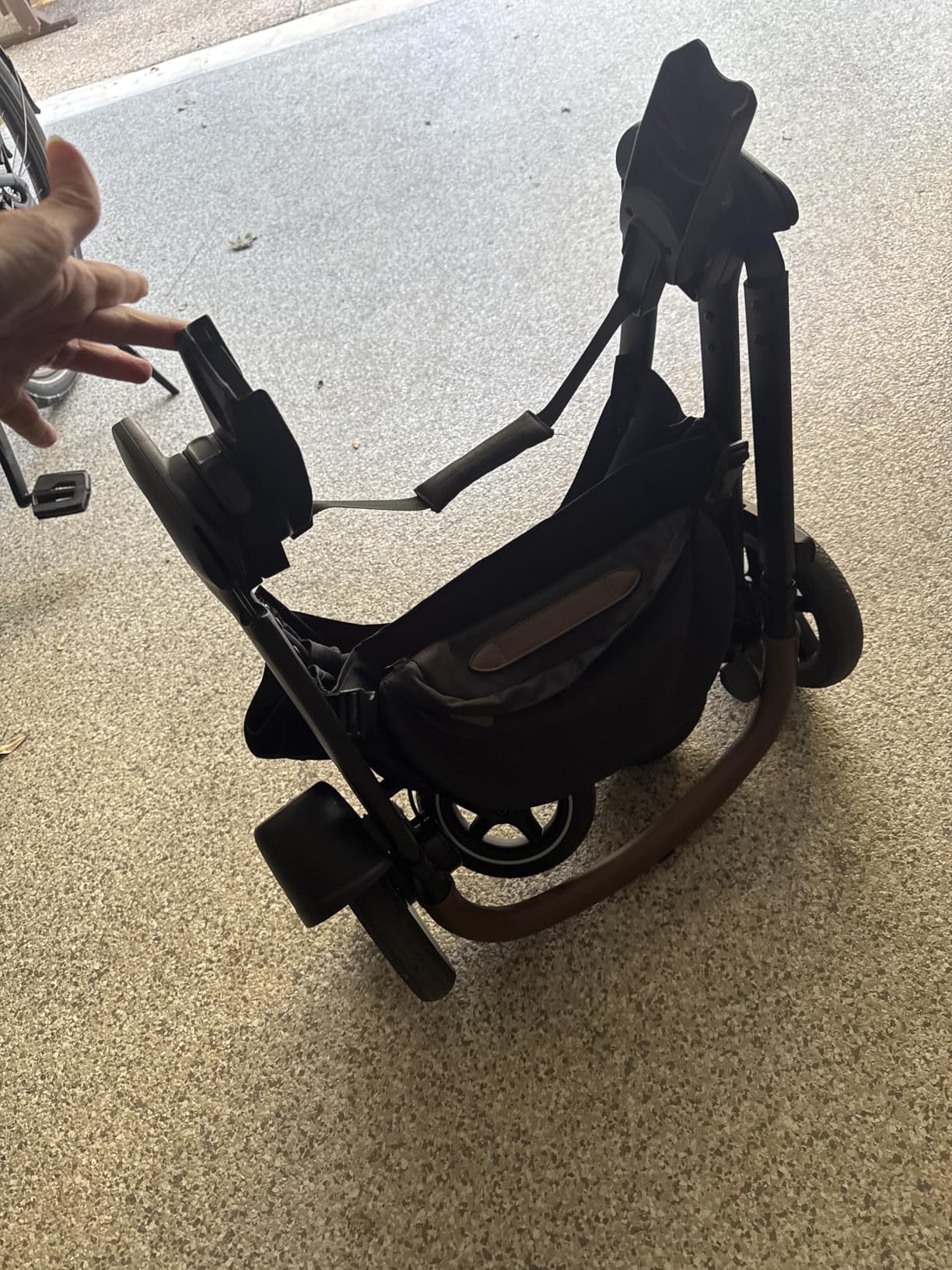 Baby Trend Passport Cargo Stroller Travel System with EZ-Lift Plus Infant Car Seat, Grey Bamboo customer photo 2