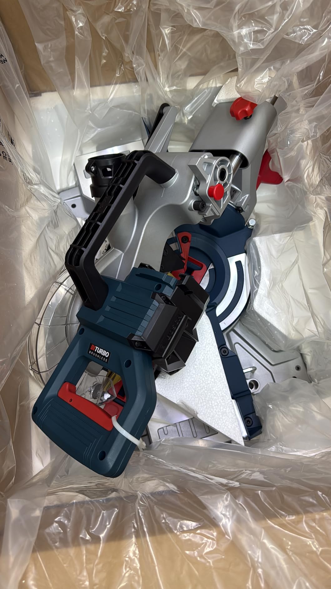 BOSCH GCM18V-07SN PROFACTOR 18V 7-1/4 In. Single-Bevel Slide Miter Saw (Bare Tool) customer photo 1