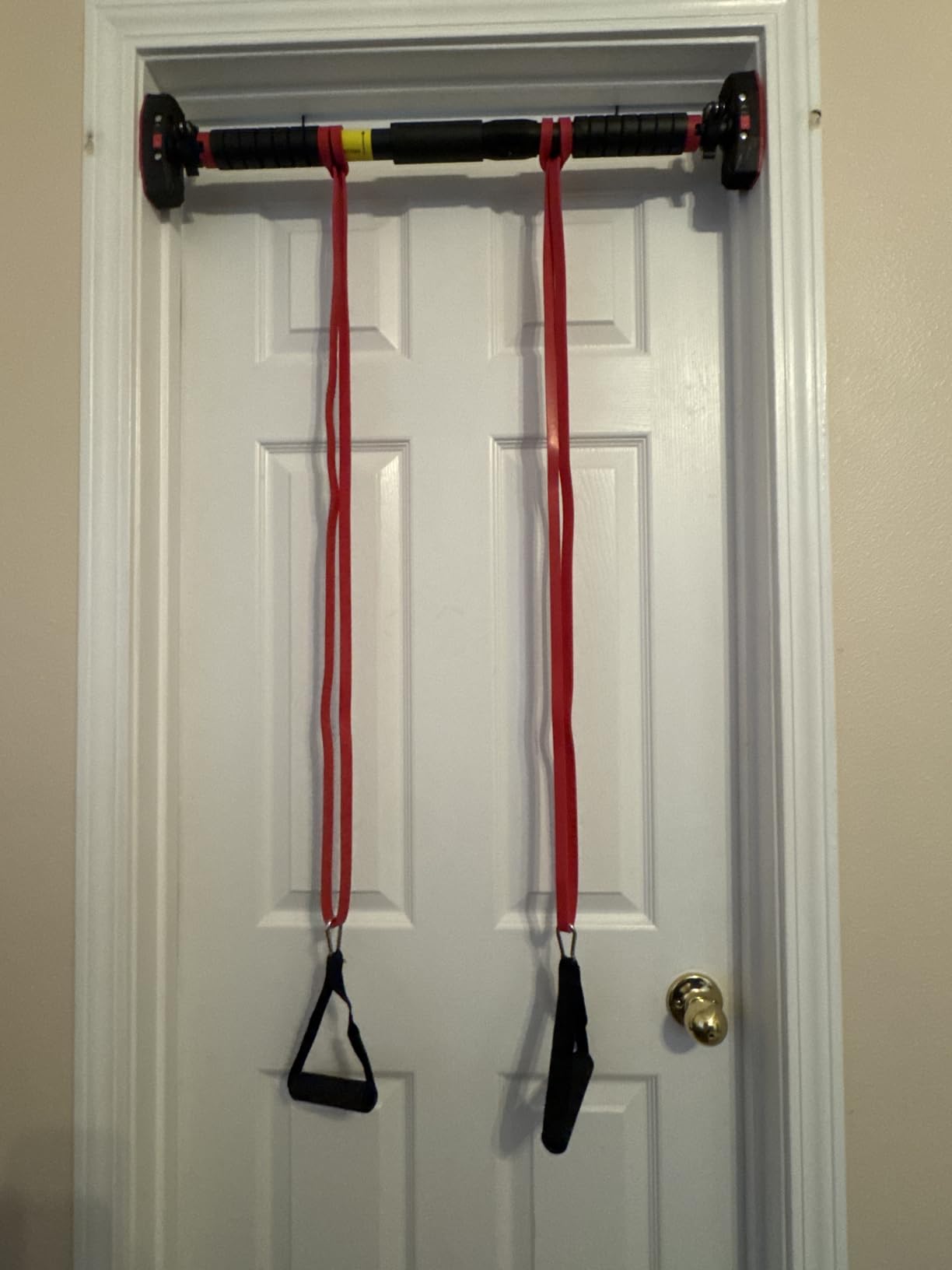 Pull Up Bar for Hallway or Doorway 6-piece Set with Two Attachable Resistance Bands/Handles, Training Manuals, No Screws Chin Up Bar, Max 680lbs customer photo 1
