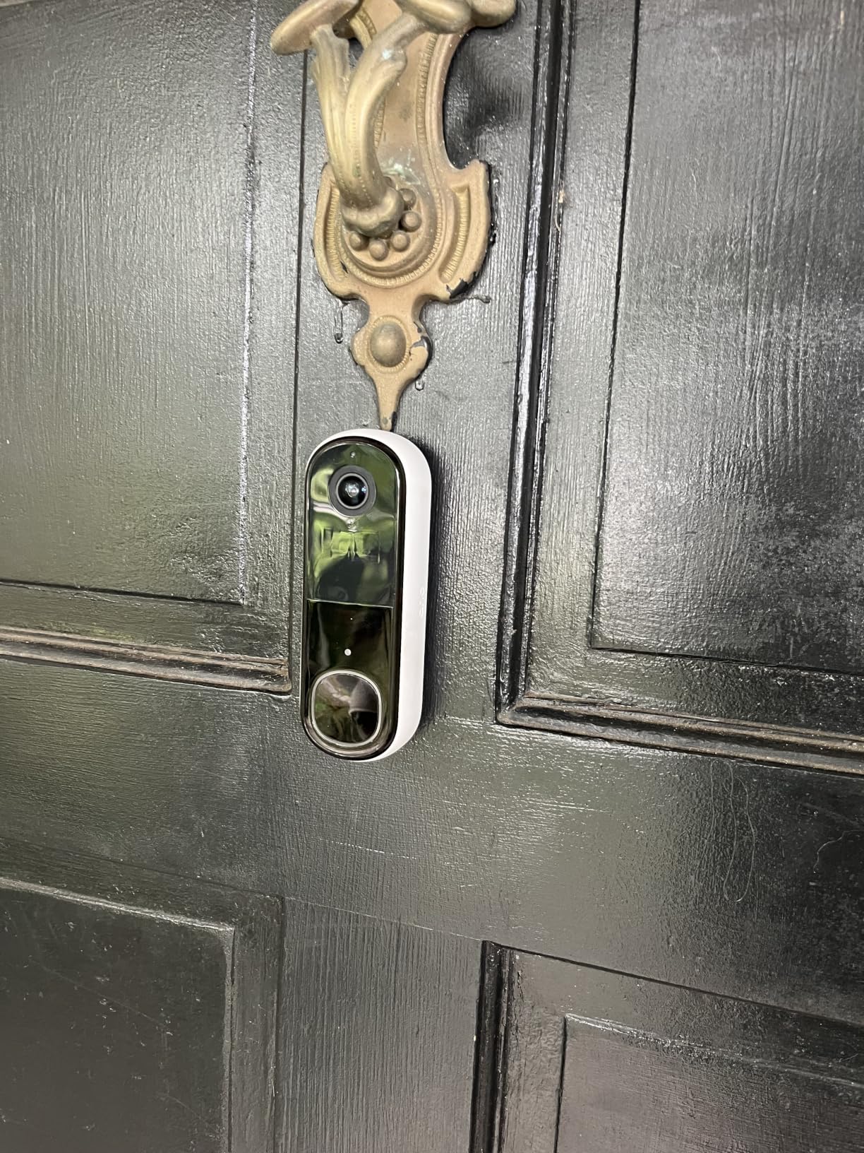 Arlo Video Doorbell 2K (2nd Gen, Latest Release), Wireless or Wired, Package Detection, Person & Vehicle Recognition, 1-Month Secure Plan, 2-Way Audio, Night Vision, Head to Toe Video View customer photo 1