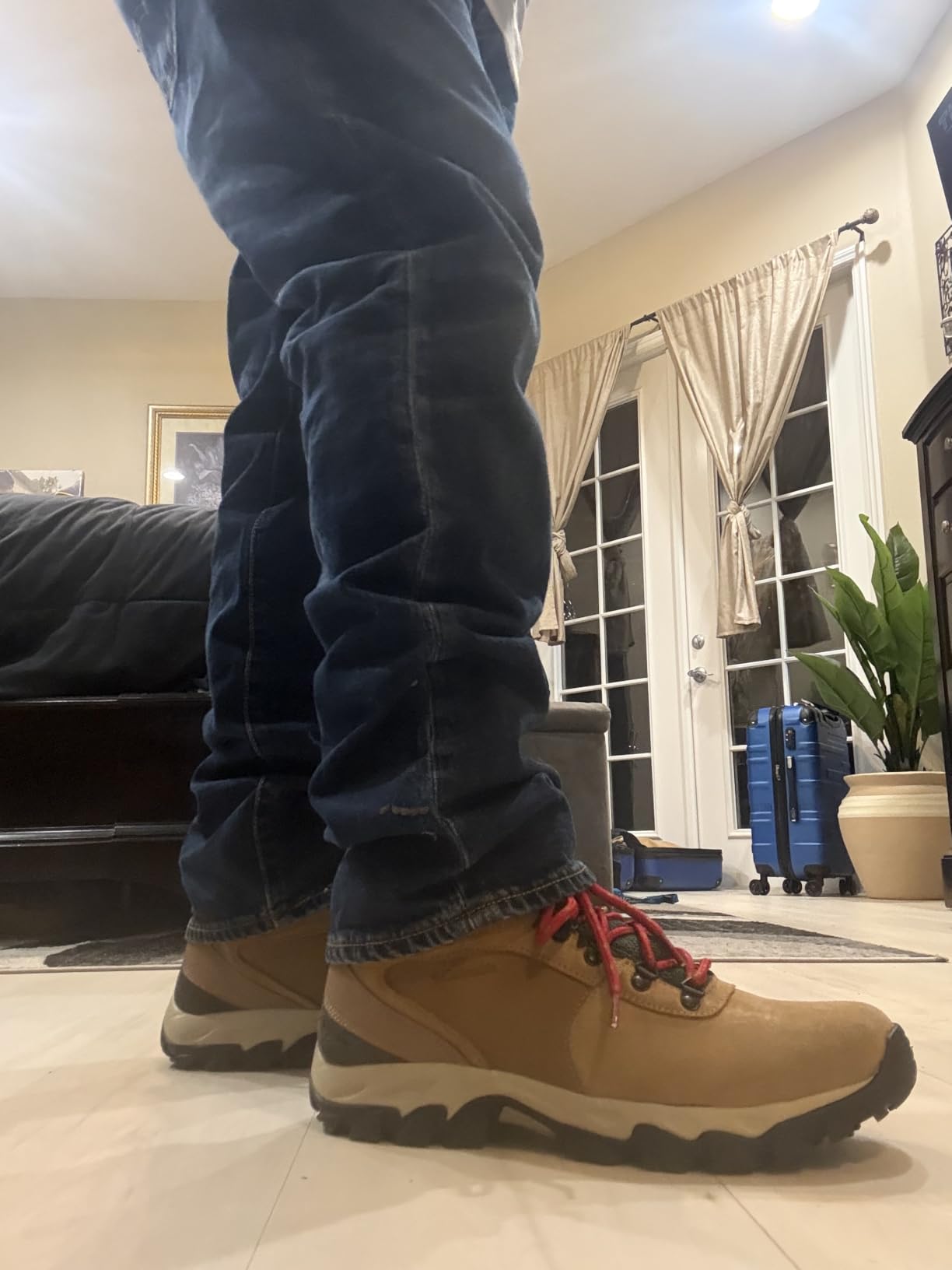 Columbia Newton Ridge Plus II Suede Waterproof Hiking Boots customer photo 1