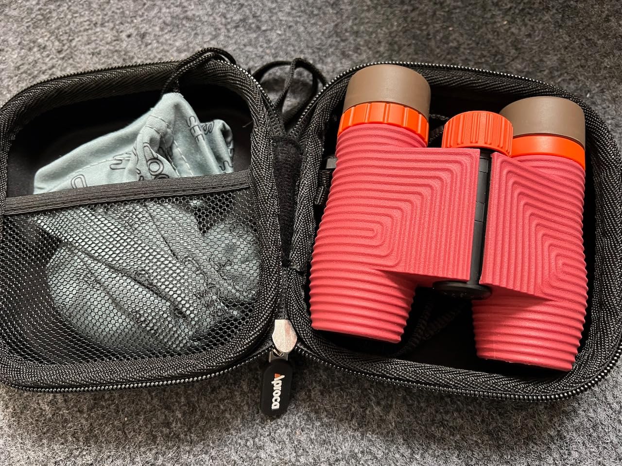 Nocs Provisions Standard Issue 10x25 Waterproof Binoculars, 10X Magnification, Bak4 Prism, Wide View Multi-Coated Lenses for Bird Watching, Hiking & Backpacking - Pacific Blue II customer photo 2