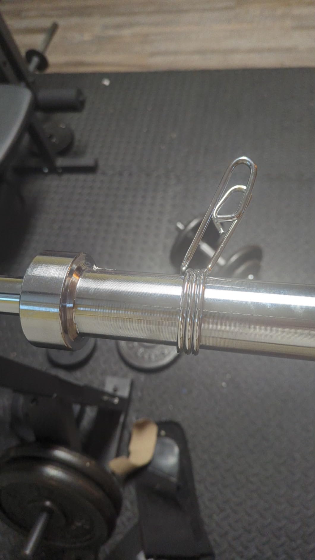 PayLessHere | 7ft Olympic Barbell | 700LB Capacity | Chrome Steel Bar | with Knurled Grip, Rotating Sleeves, 2 Clamps | Anti-Rust Finish | For Gyms, Home Gyms, Weightlifting & Powerlifting customer photo 2