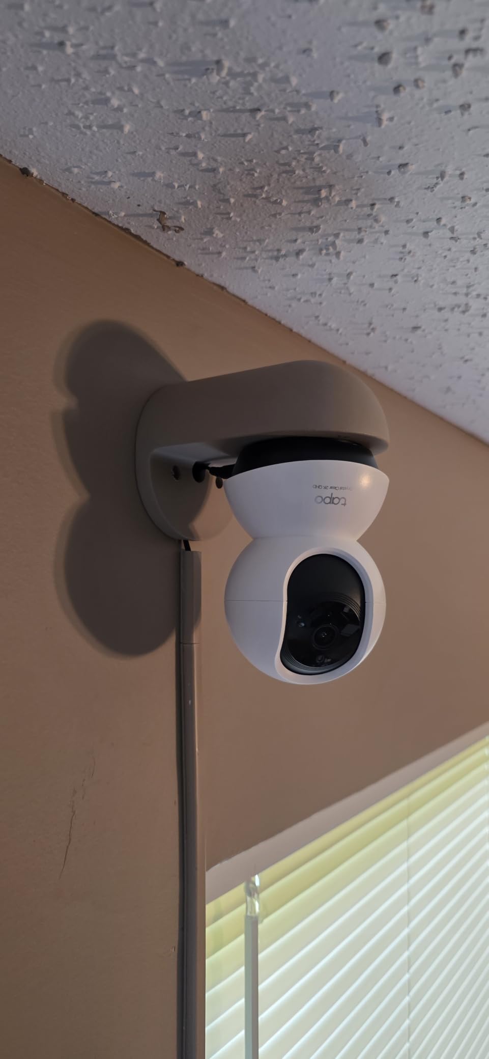 TP-Link Tapo 2K QHD Pan/Tilt Security Camera for Pet Camera, Baby Monitor, Motion Detection, Motion Tracking, 2-Way Audio, Night Vision, Cloud & SD Card Storage, Works w/Alexa & Google Home (Tapo C220) customer photo 1