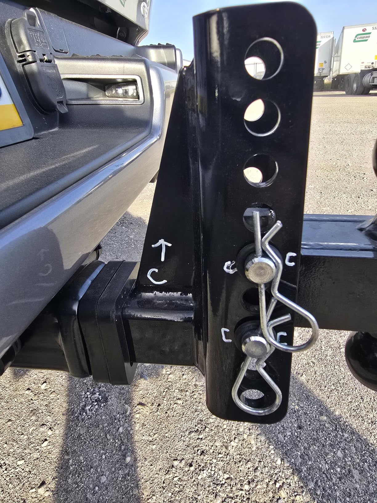 Adjustable Trailer Hitch - Drop Hitch - Tow Hitch with 2 inch Receiver - 6 inch Drop/Rise, 2