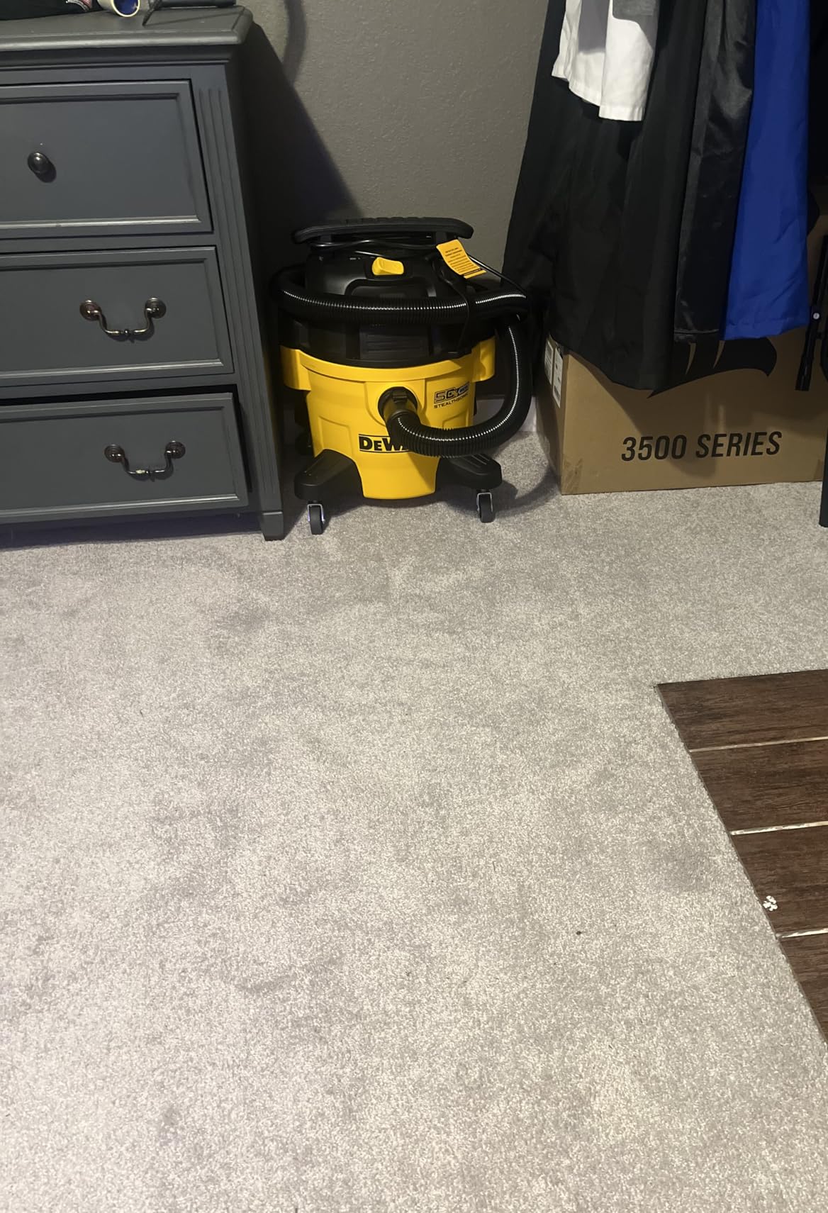 DEWALT STEALTHSONIC Wet Dry Shop Vac 6 Gallon, 5 HP, Ultra Quiet DXV06P-QT customer photo 1
