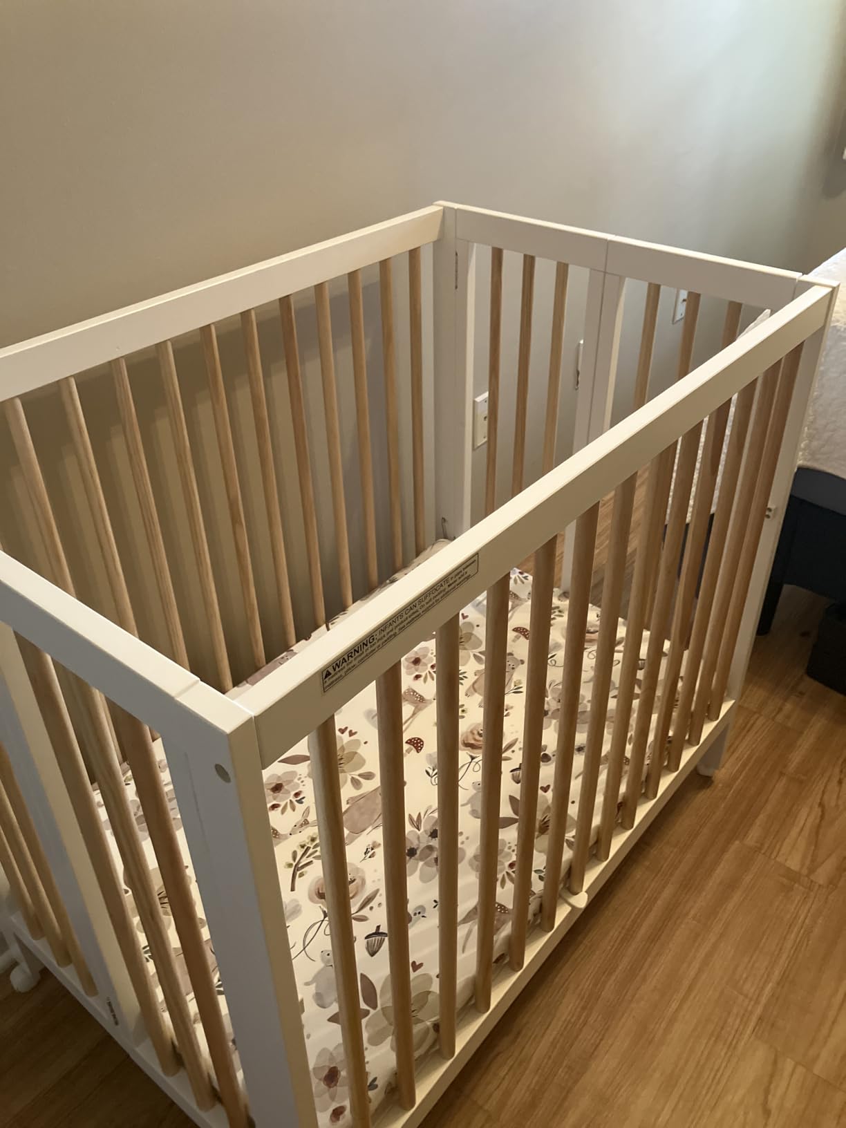 Delta Children Mia Portable Folding Mini Crib with 1.5-Inch Mattress - Greenguard Gold Certified, Bianca White/Natural customer photo 2