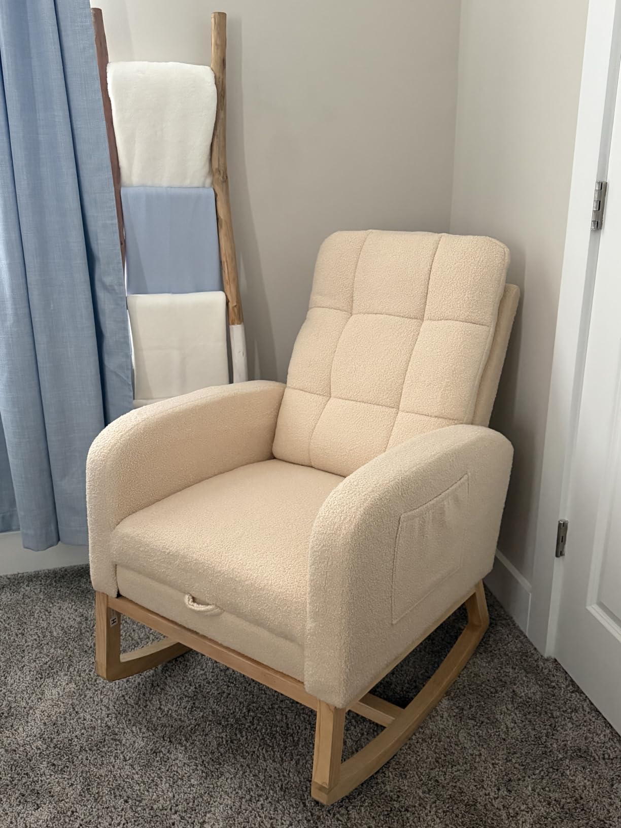 NIOIIKIT Modern Nursery Rocking Chair, Teddy Upholstered Rocking Chair with Footrest customer photo 2