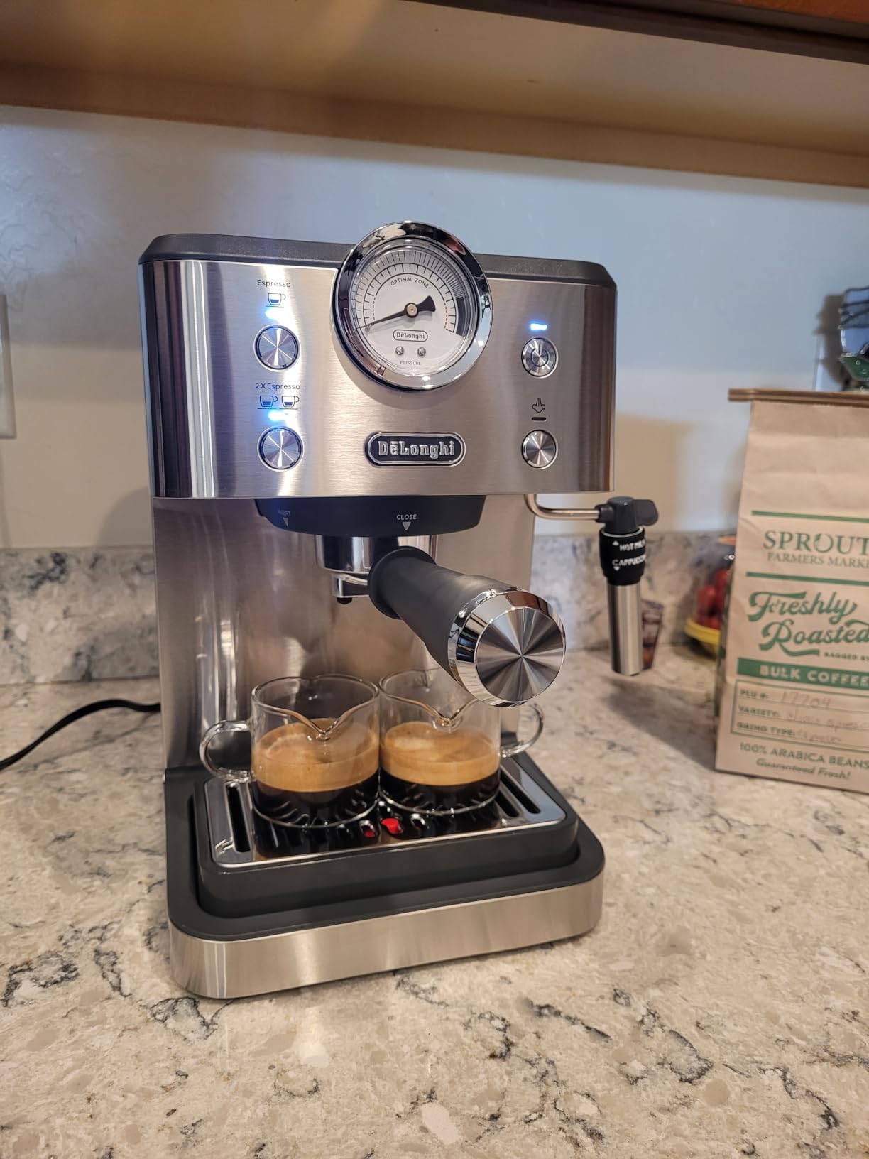 De'Longhi Classic Signature Espresso Machine customer photo 1