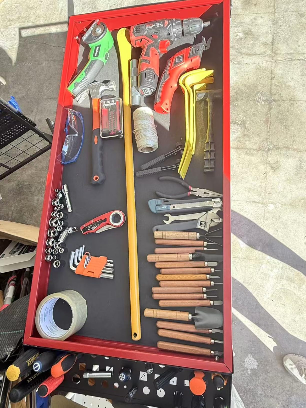 3-Tier Heavy Duty Metal Rolling Tool Cart with Drawers, Red Black | 660 Lbs Capacity, Pegboards, Locking Casters customer photo 1