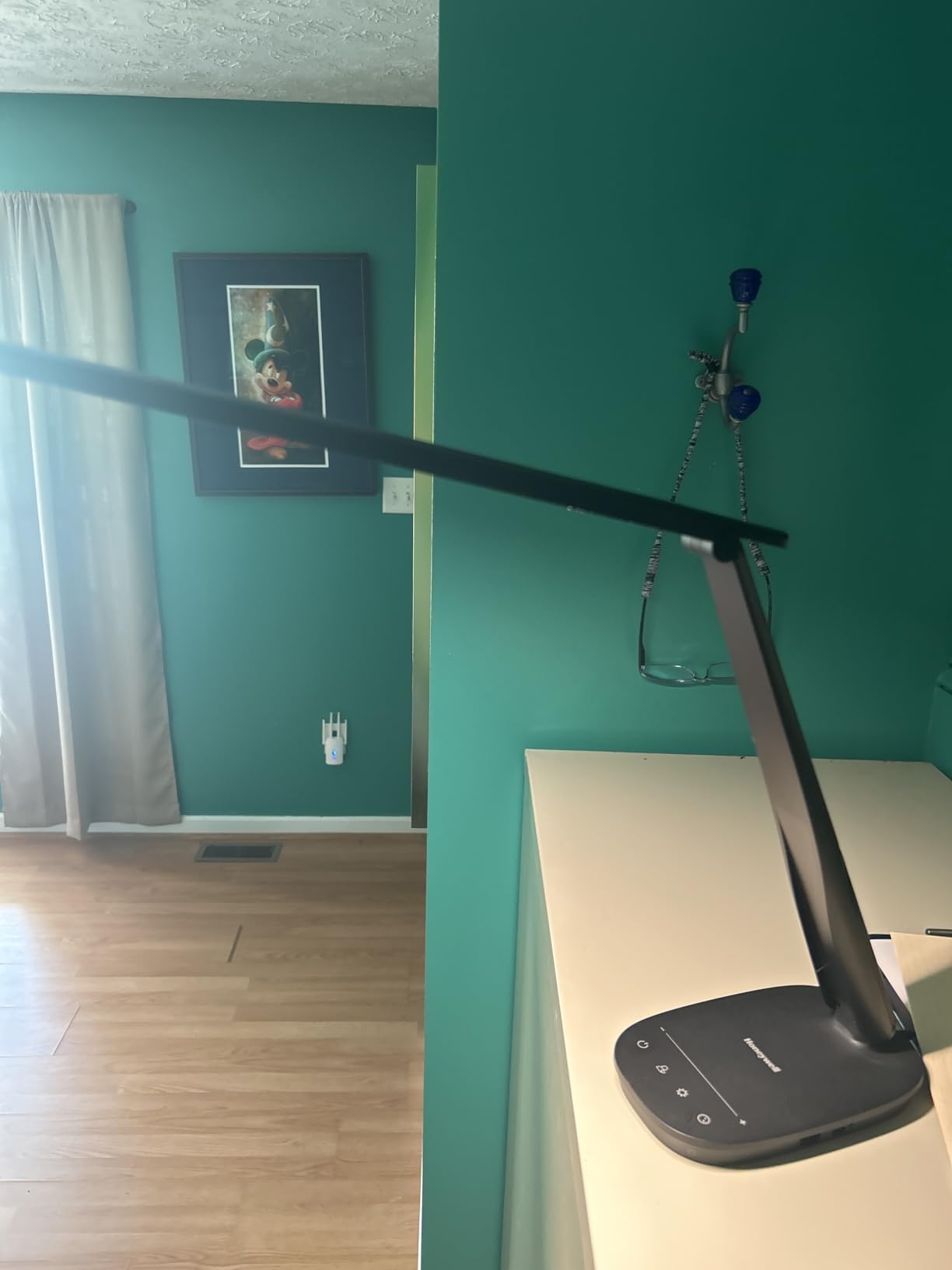 Honeywell LED Desk Lamp for Home Office Eye-Caring Dimmable Reading Light | CRI94,4 Color Modes,Touch Control,USB-A And USB-C Ports,Adjustable Head,Timer,Desk Light for Bedroom Bedside College Dorm customer photo 1