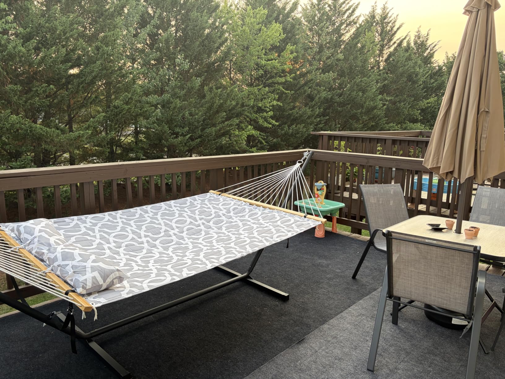 ANAGOO Double Hammock with Stand, Heavy Duty Outdoor Hammock for Two, 500 LBS Capacity, Stable Steel Frame with Balance Strap, Easy Tool-Free Assembly for Patio, Garden, Backyard & Beach, White Grey customer photo 1