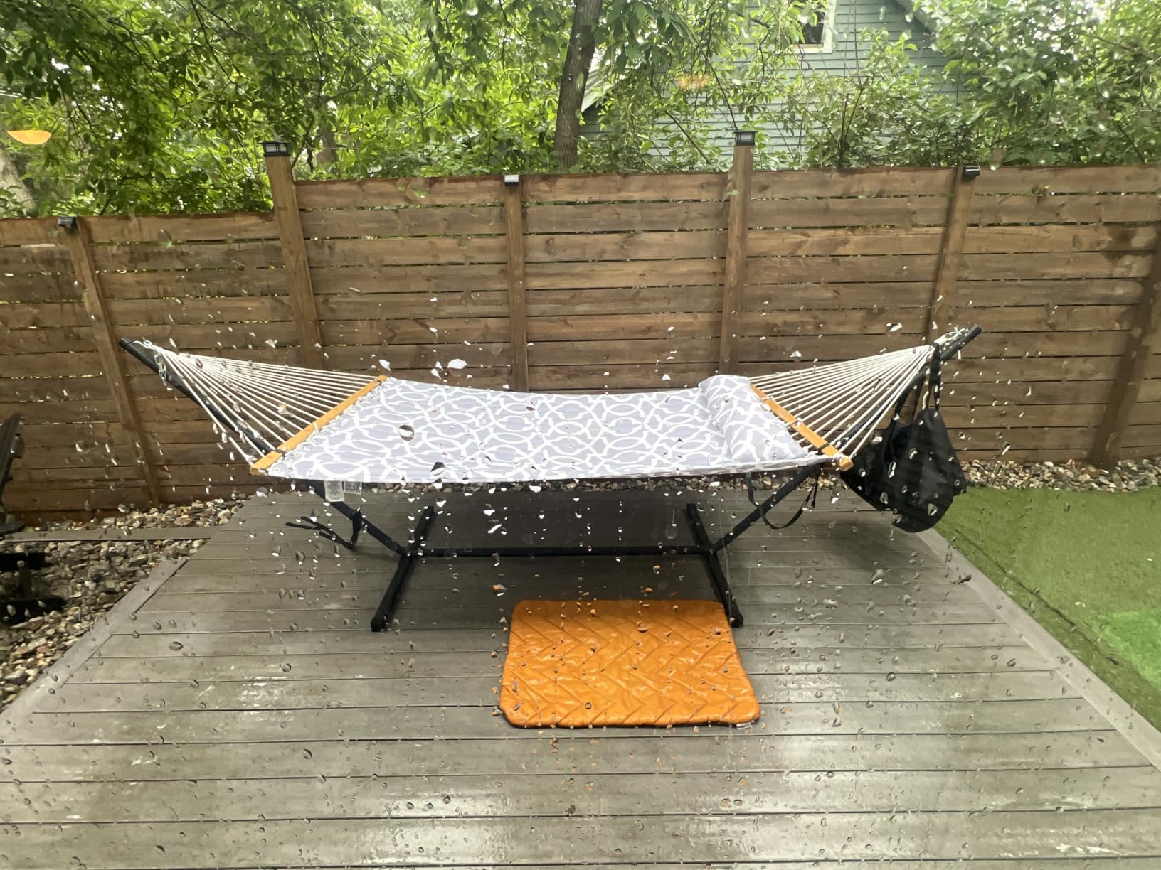 ANAGOO Double Hammock with Stand, Heavy Duty Outdoor Hammock for Two, 500 LBS Capacity, Stable Steel Frame with Balance Strap, Easy Tool-Free Assembly for Patio, Garden, Backyard & Beach, White Grey customer photo 2