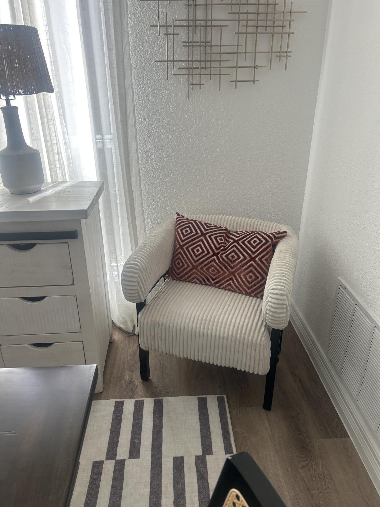 Yaheetech Accent Living Room Chair with Pocket Coiled Seat Set of 1 customer photo 1
