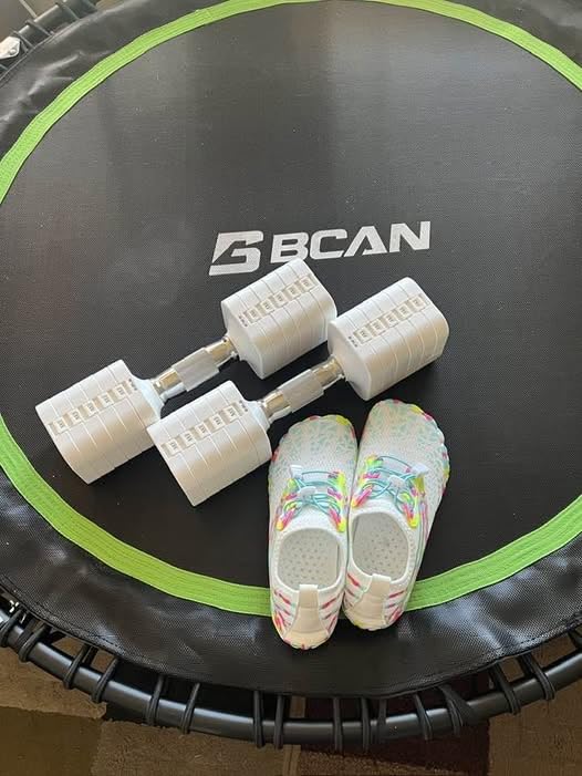 Hezeyferg Adjustable Dumbbell Set, Adjustable Weight Dumbbells for Women/Men | 17.6LB/22LB/26.4LB/30.8LB for Choices, with Multiple Levels customer photo 1