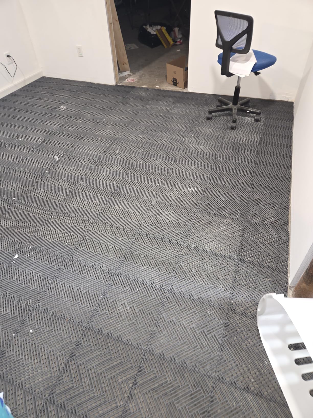 Garage Floor Tiles Interlocking Garage Flooring for Car Modular Plastic Tile 12x12 Pack of 48 40000 LBS Load Capacity Antislip Oil and Stain Resistant customer photo 2