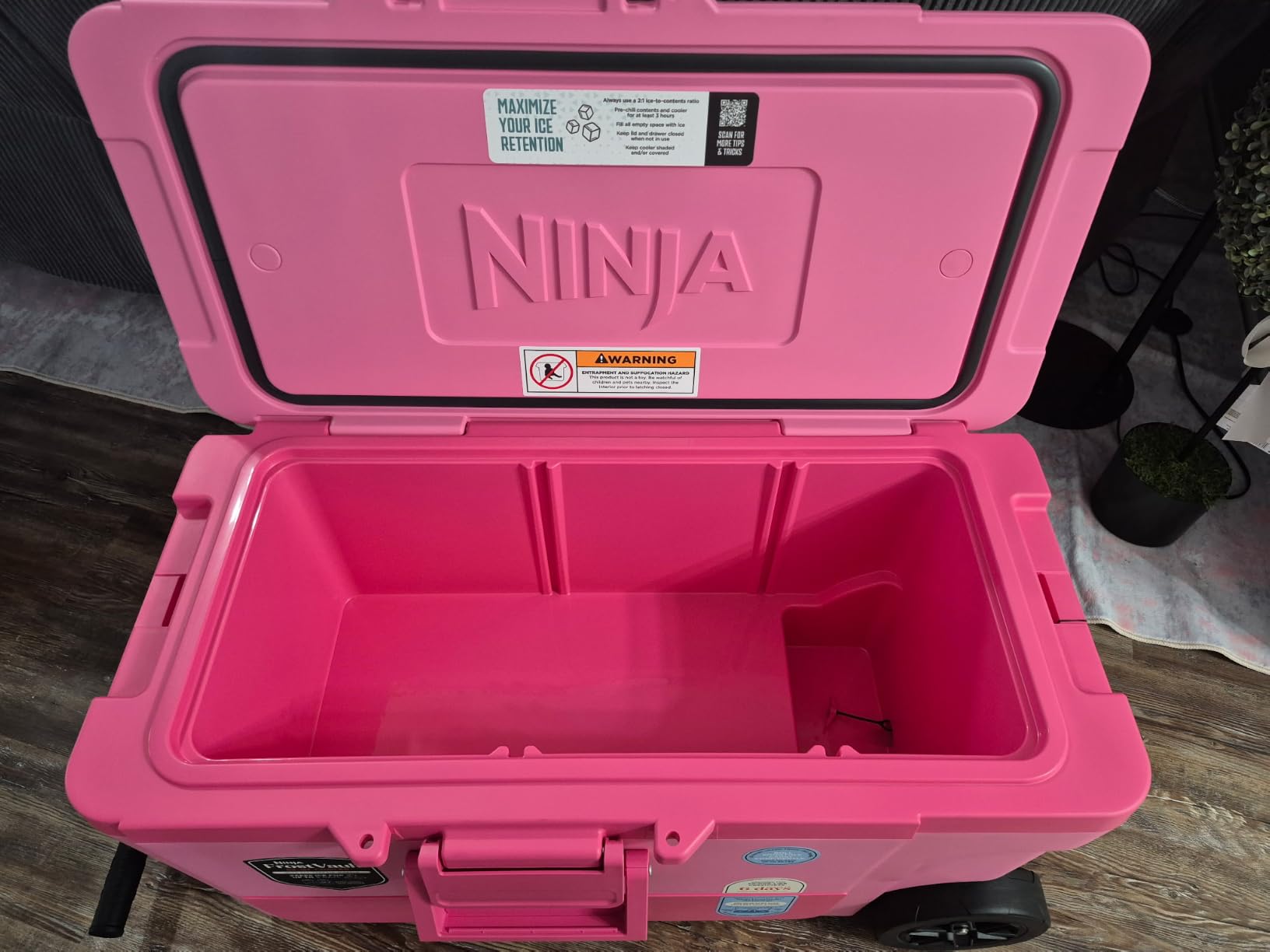 Ninja FrostVault 65qt Wheeled Cooler with Cold Dry Zone | Integrated Fridge-Temp Dry Storage Drawer | Premium Heavy-Duty Insulated Cooler | Keeps Ice for Days customer photo 1