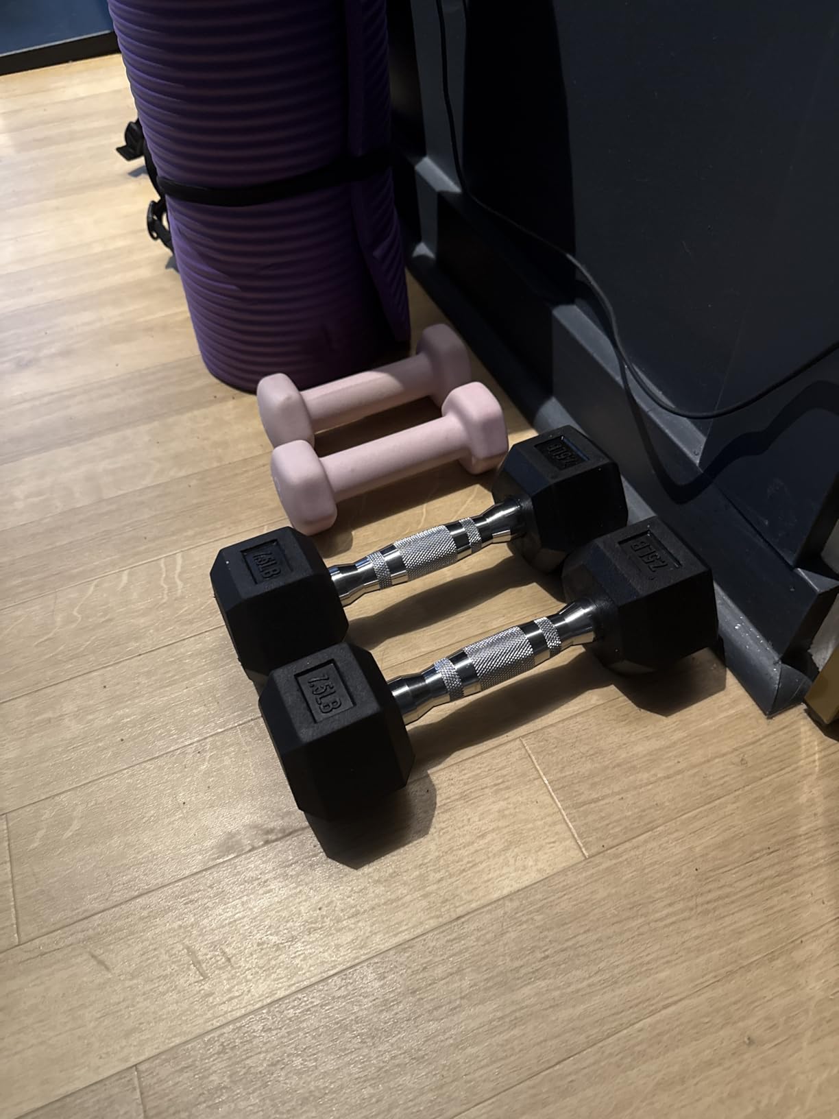 HANDBODE Hex Dumbbell Set of 2, Rubber Encased Fixed Dumbbells, 2.5-65 lb | Non-Slip Comfortable Handles, Hand Weights for Strength Training, Ideal for Home Gym Workouts customer photo 1
