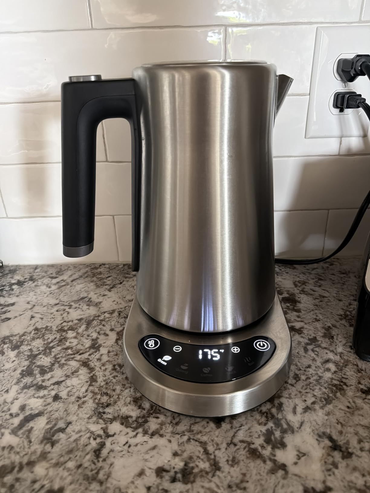 Cosori Electric Kettle, Plastic-Free Interior, 5 Presets with 5°F Temperature Control, Fast Boiling, 2 Lid Opening, 60Min Keep Warm, Stainless Steel Tea Kettle for Tea, Hot Water, Boil Water, Coffee, 1.7L customer photo 2