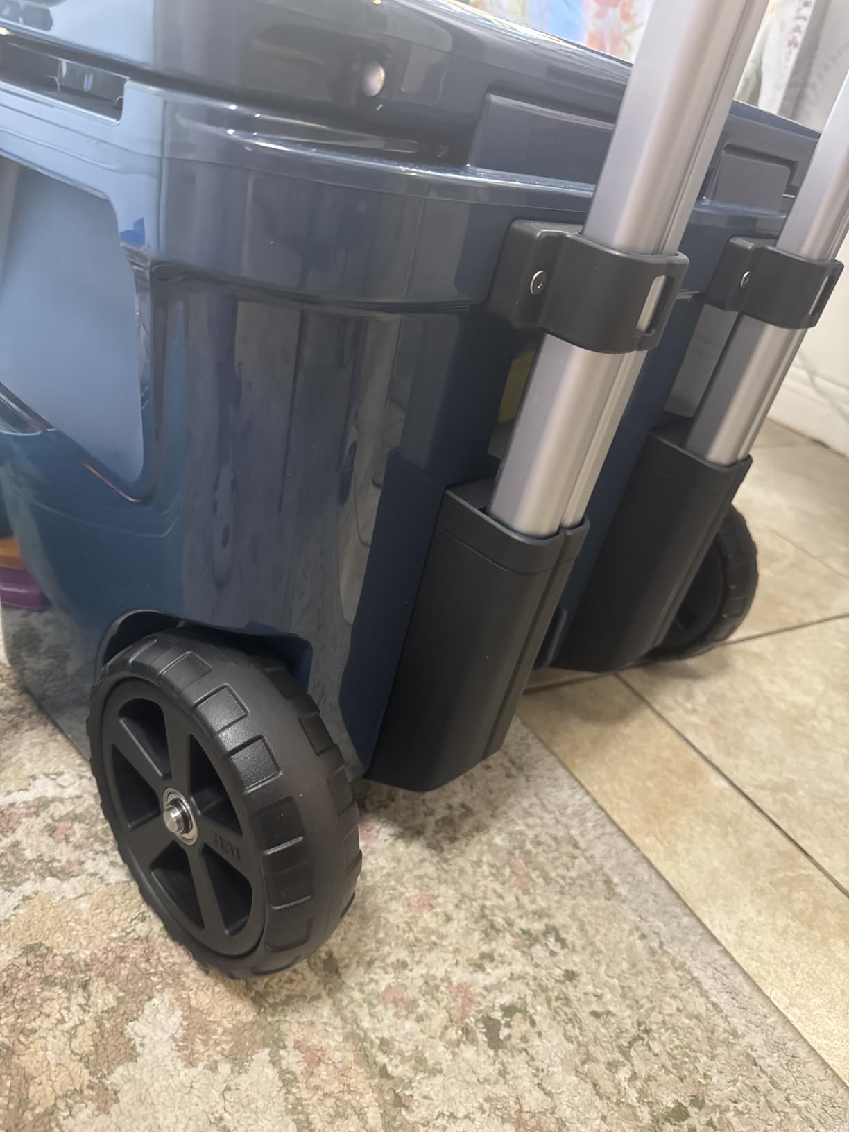 YETI Roadie 32 Wheeled Cooler customer photo 2