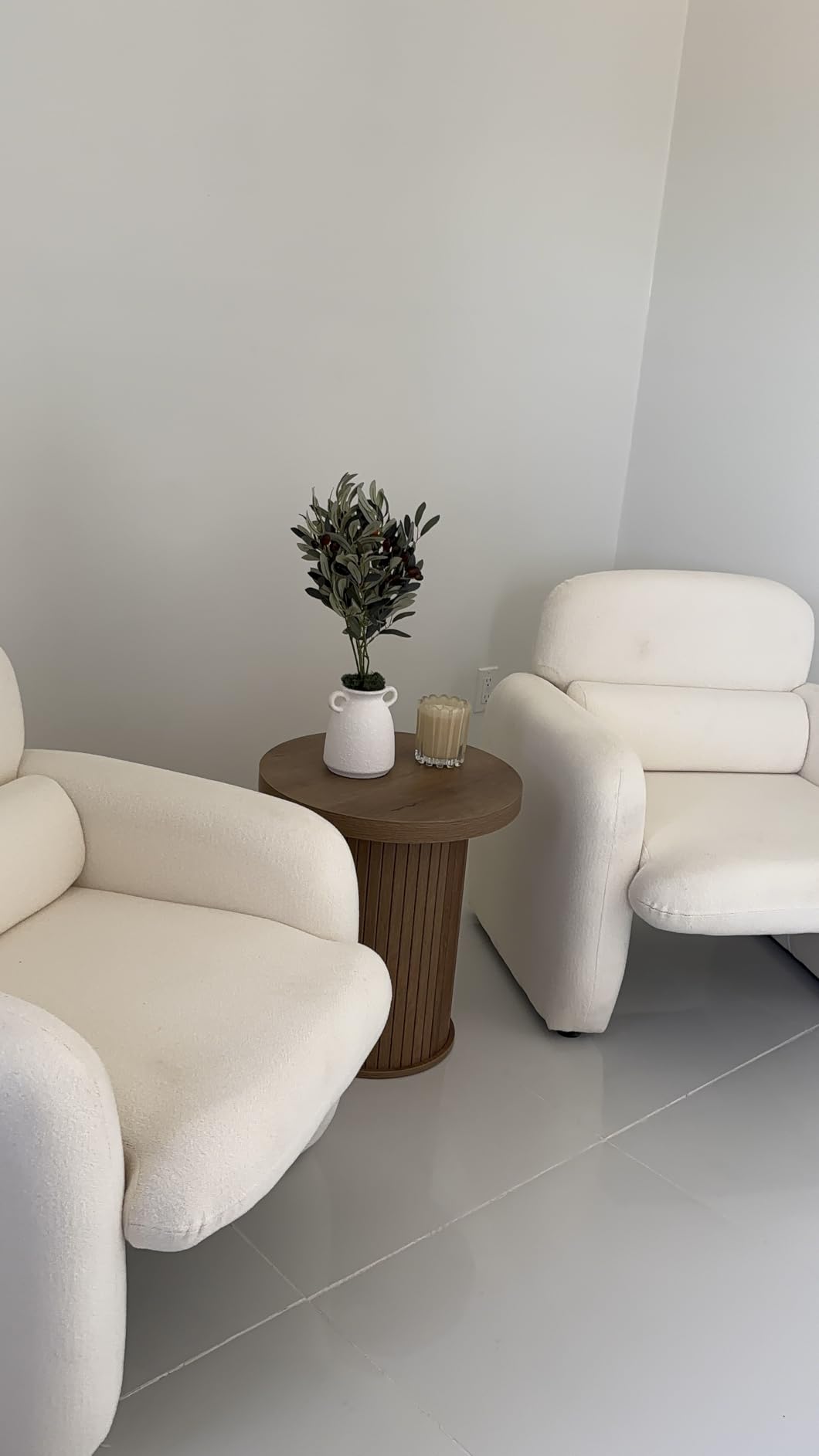 VASAGLE Round Side Table, Tambour End Table, Mid Century Modern Nightstand customer photo 1