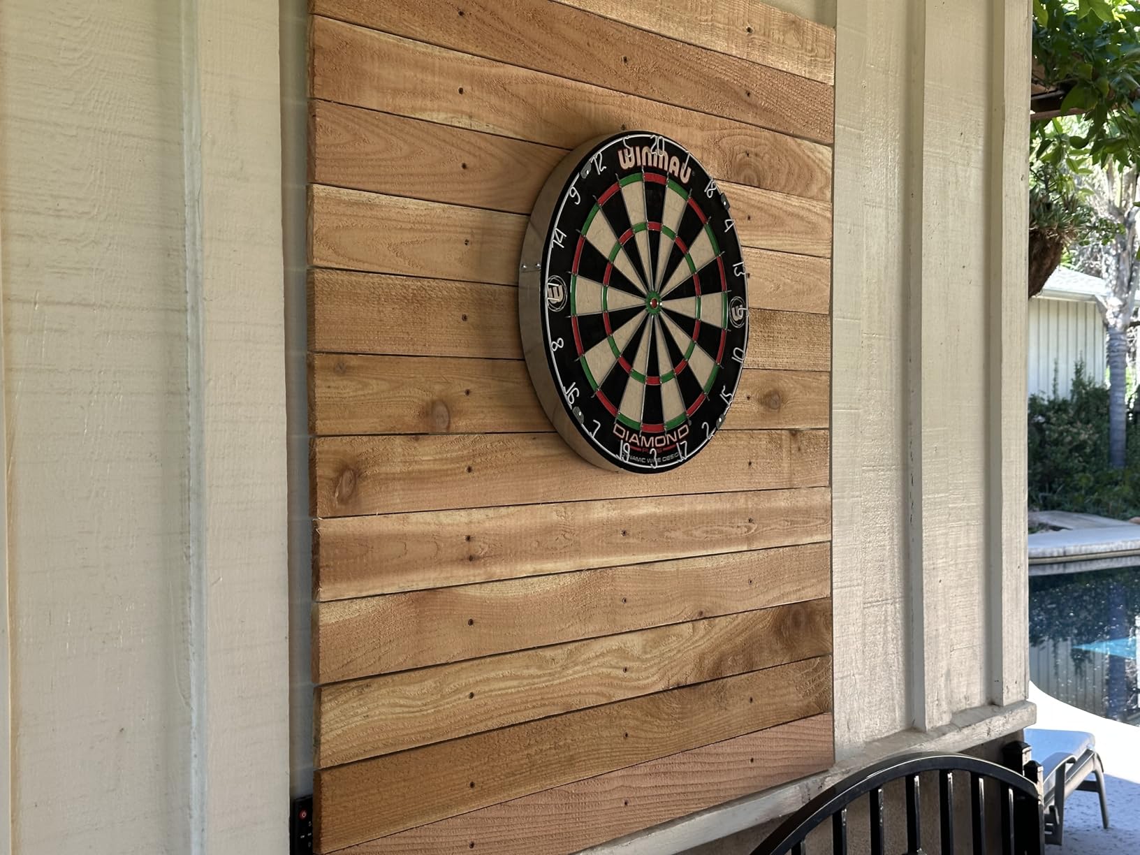 WINMAU Diamond Plus Dartboard - PDC Tournament Dart Board with High-Density Sisal & Reduced Bounce-Out Wiring - Available as Board Only, Surround Set or Cabinet Set with Steel Tip Darts customer photo 1
