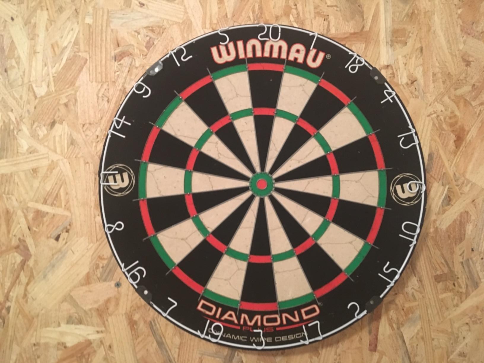 WINMAU Diamond Plus Dartboard - PDC Tournament Dart Board with High-Density Sisal & Reduced Bounce-Out Wiring - Available as Board Only, Surround Set or Cabinet Set with Steel Tip Darts customer photo 2