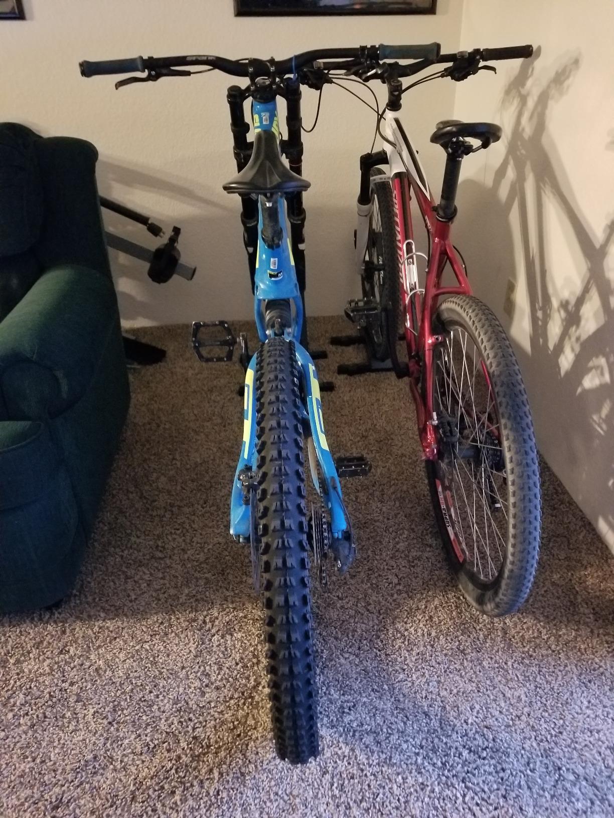 Rakk Bicycle Floor Storage Stand for Road/MTB/Gravel/E Bikes customer photo 2