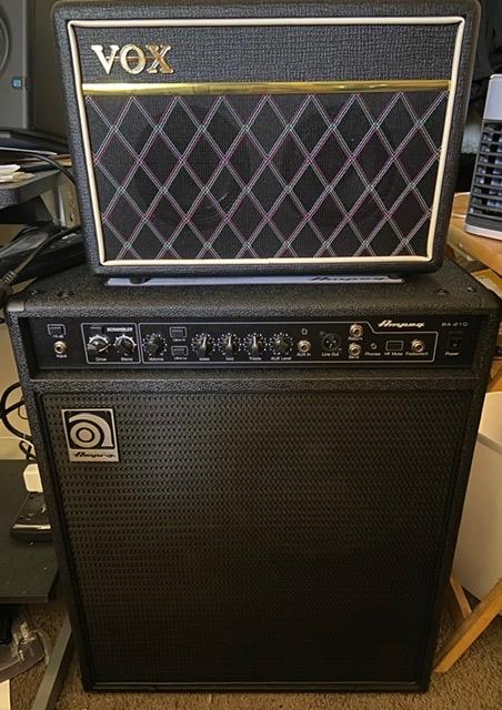 Vox Pathfinder 10 Bass 10W 2 X 5 Inch Bass Combo Amp with Headphone | 10W Rms, 2 X 5-Inch Vox Bulldog Speakers, Headphone and Line Out, Volume, Drive, Treble, Bright customer photo 1