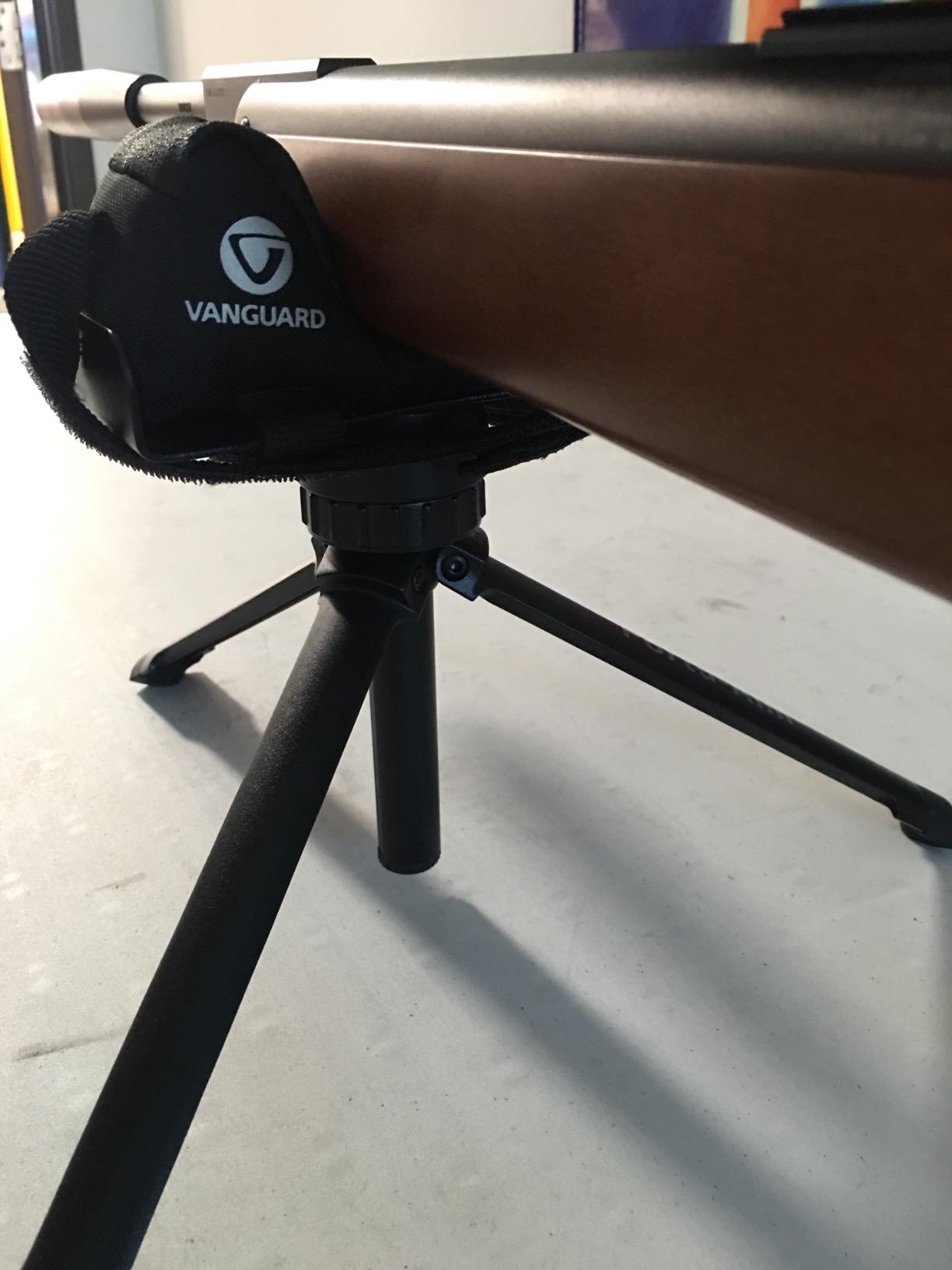 Vanguard Porta Aim Gun Rest. Compact and Portable Bench Rest. Quick Height Adjustment. Anti-Vibration Bag Rotates 360 Degrees, Black customer photo 1